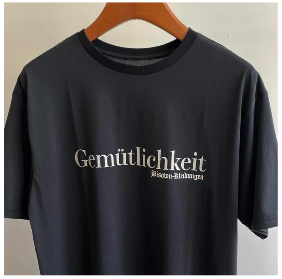 Bisown 비소운 한정 티셔츠 블랙 5 상품이미지2