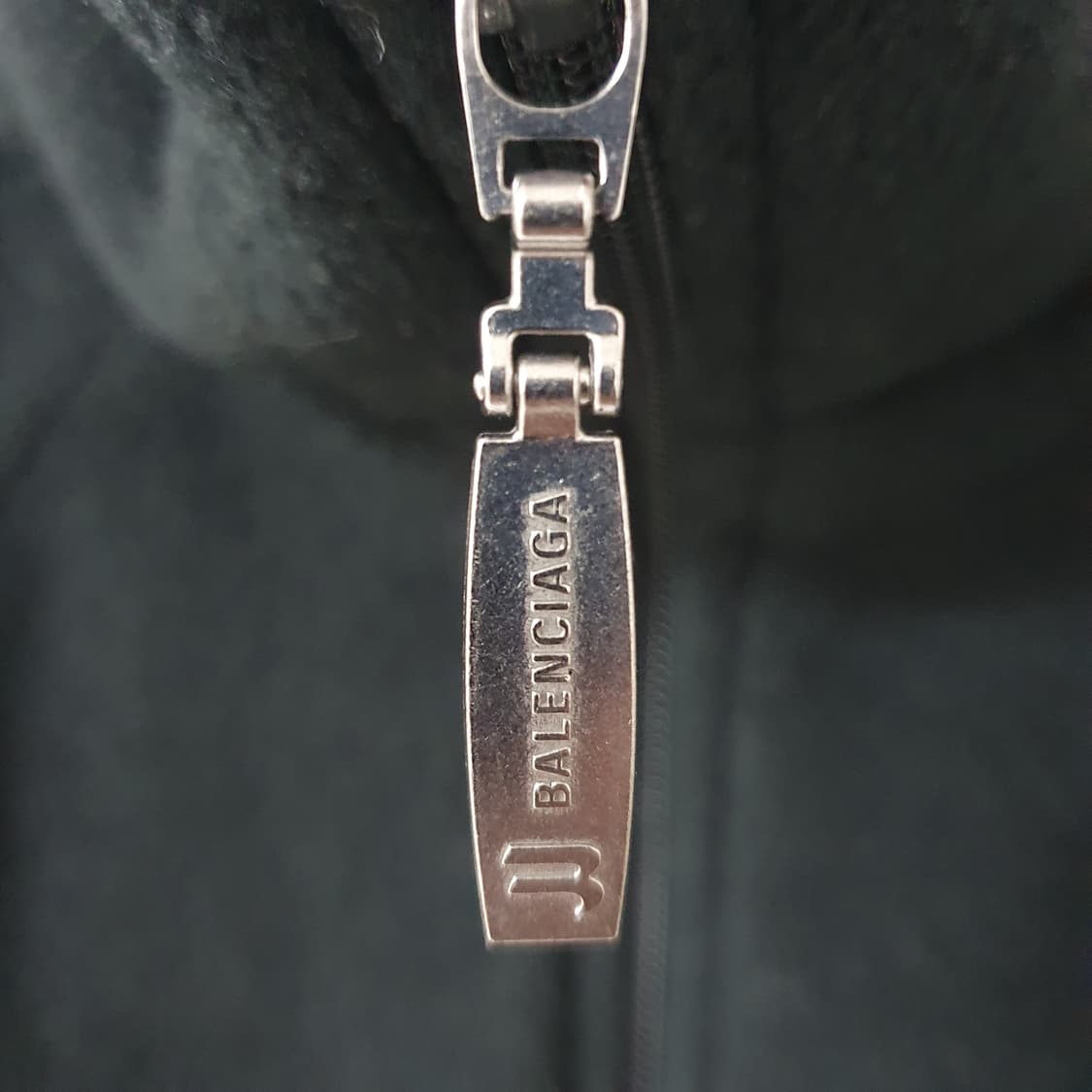 발렌시아가 스포티 b 후리스 자켓 상품이미지2