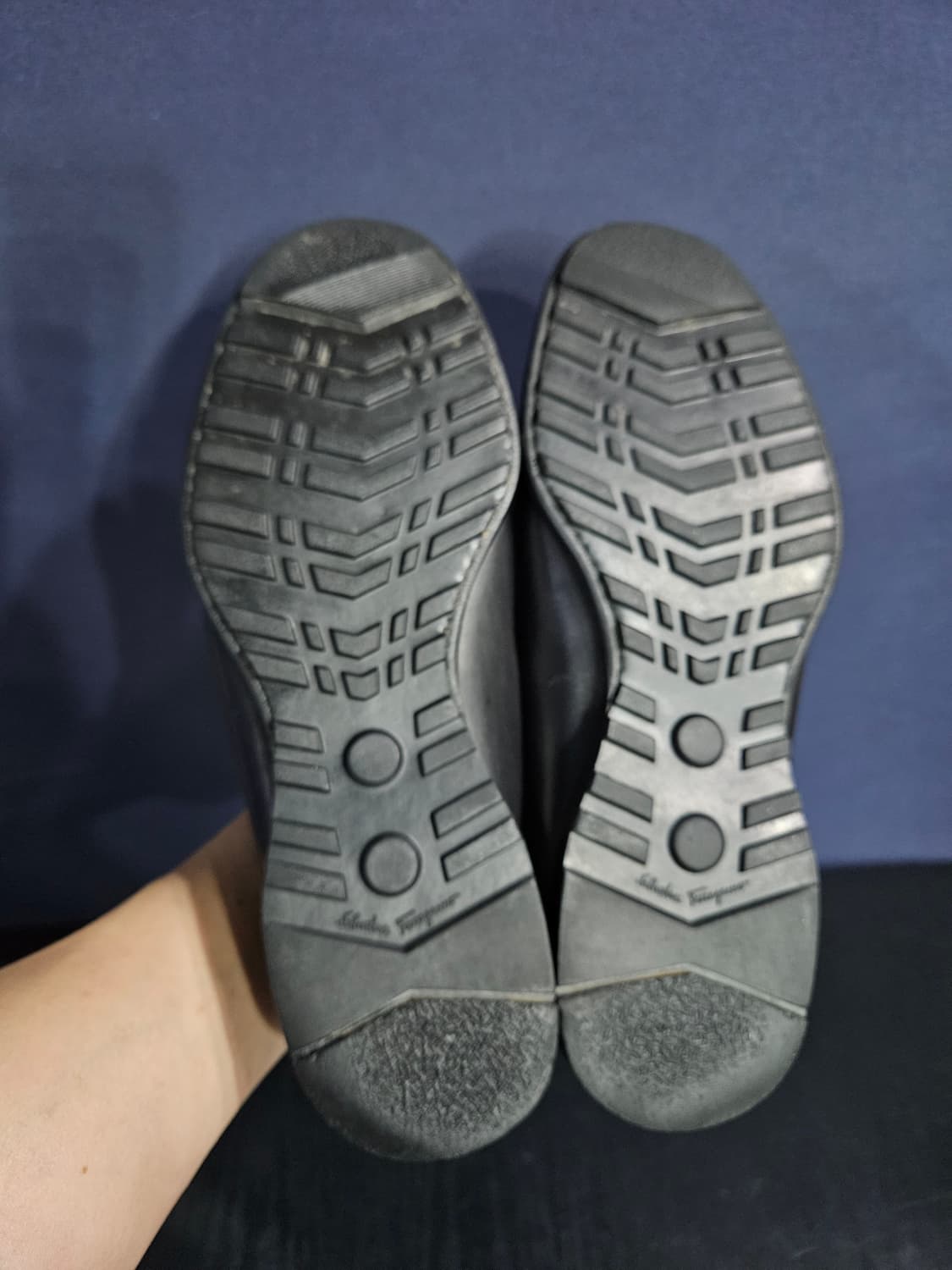 페라가모 블랙 남성 9 로퍼  상품이미지9