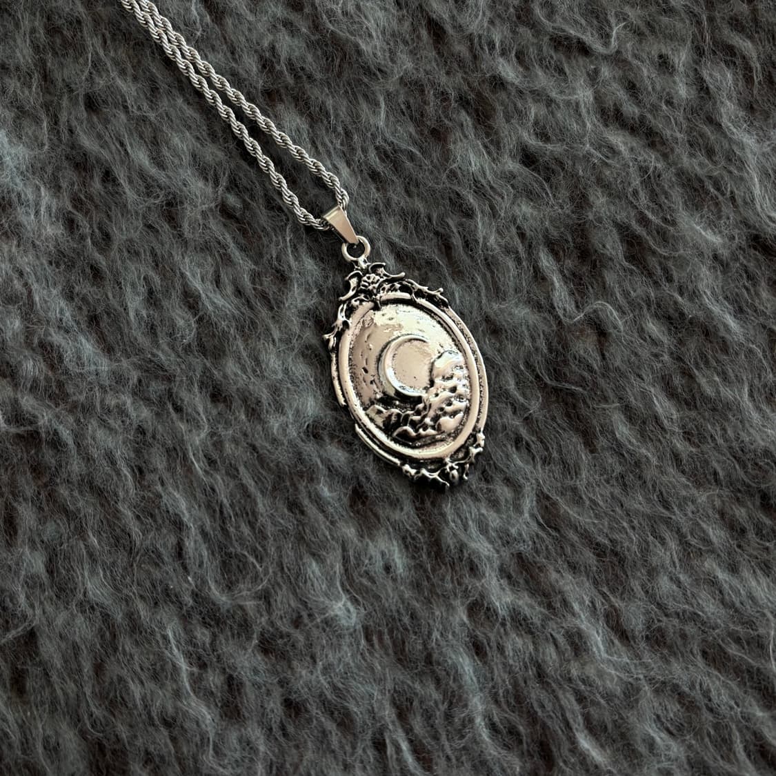 Vintage necklace / 빈티지 팬던트 써지컬 목걸이 상품이미지2
