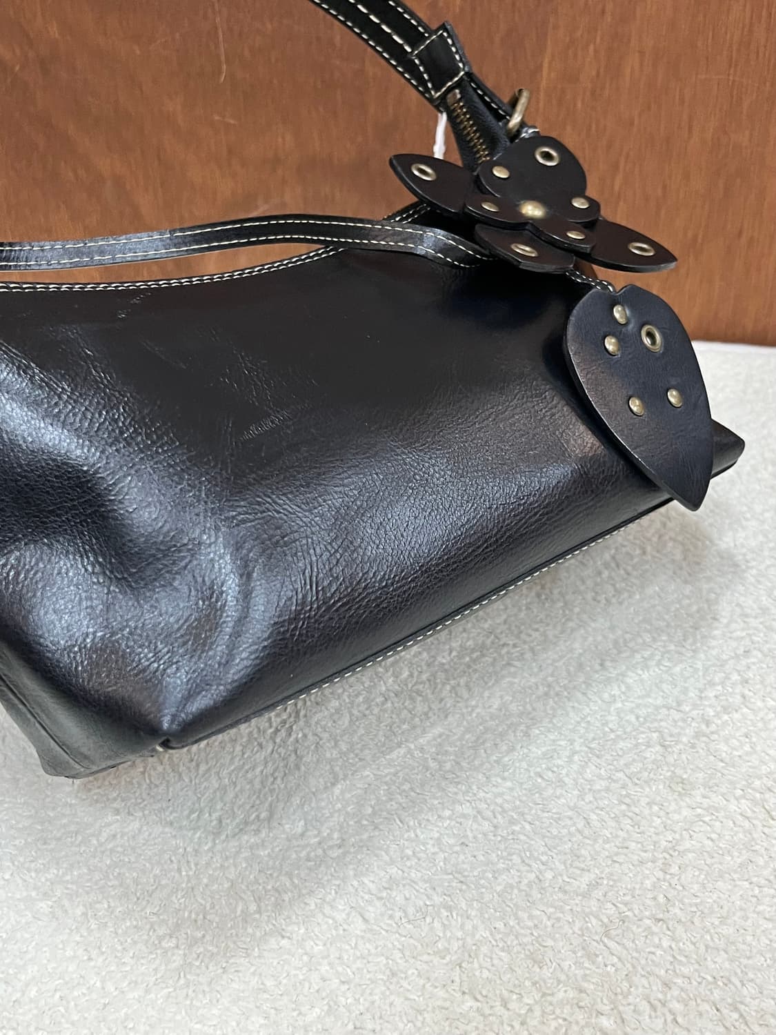 스티치 가죽 숄더백 블랙 상품이미지7