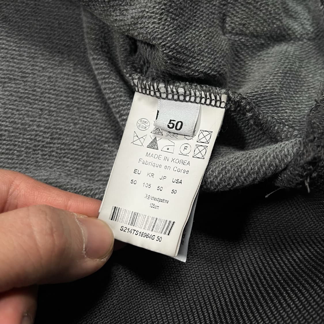 솔리드옴므 20FW 그레이 맨투맨 상품이미지6