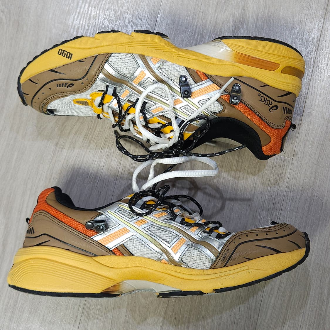 275 ) 아식스 앤더슨벨 젤 1090 화이트/오렌지 상품이미지8