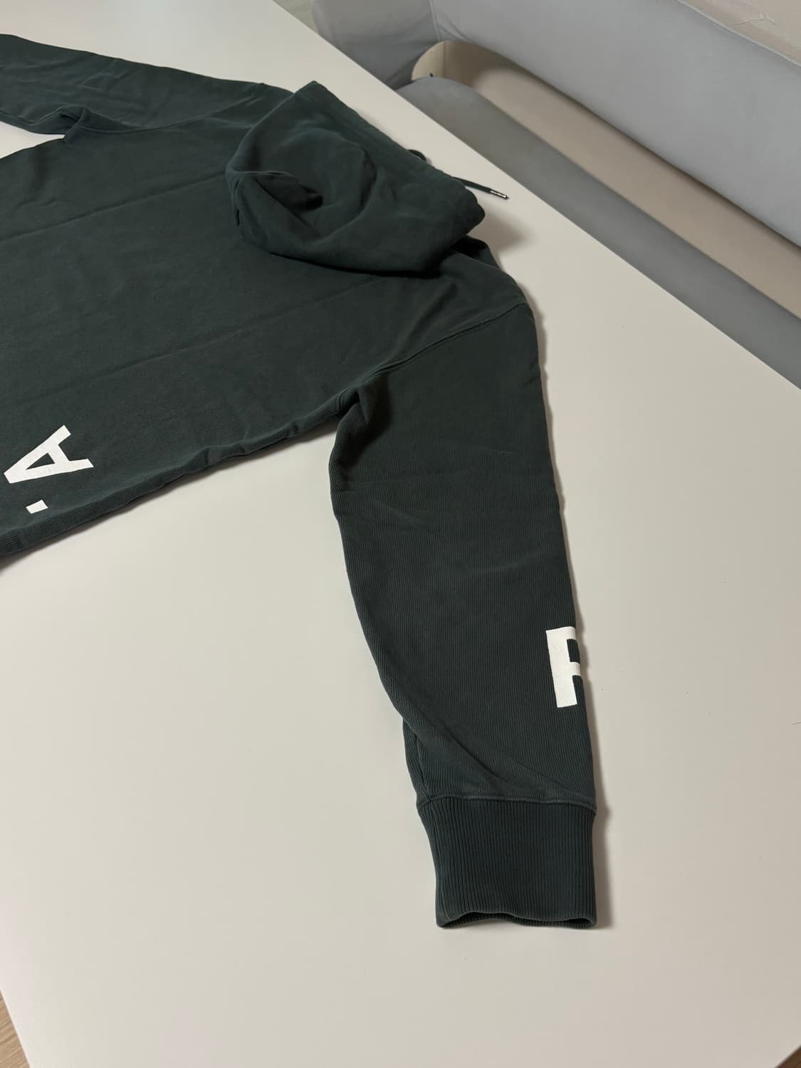 아페쎄 (A.P.C) 후드티 판매합니다. 상품이미지4