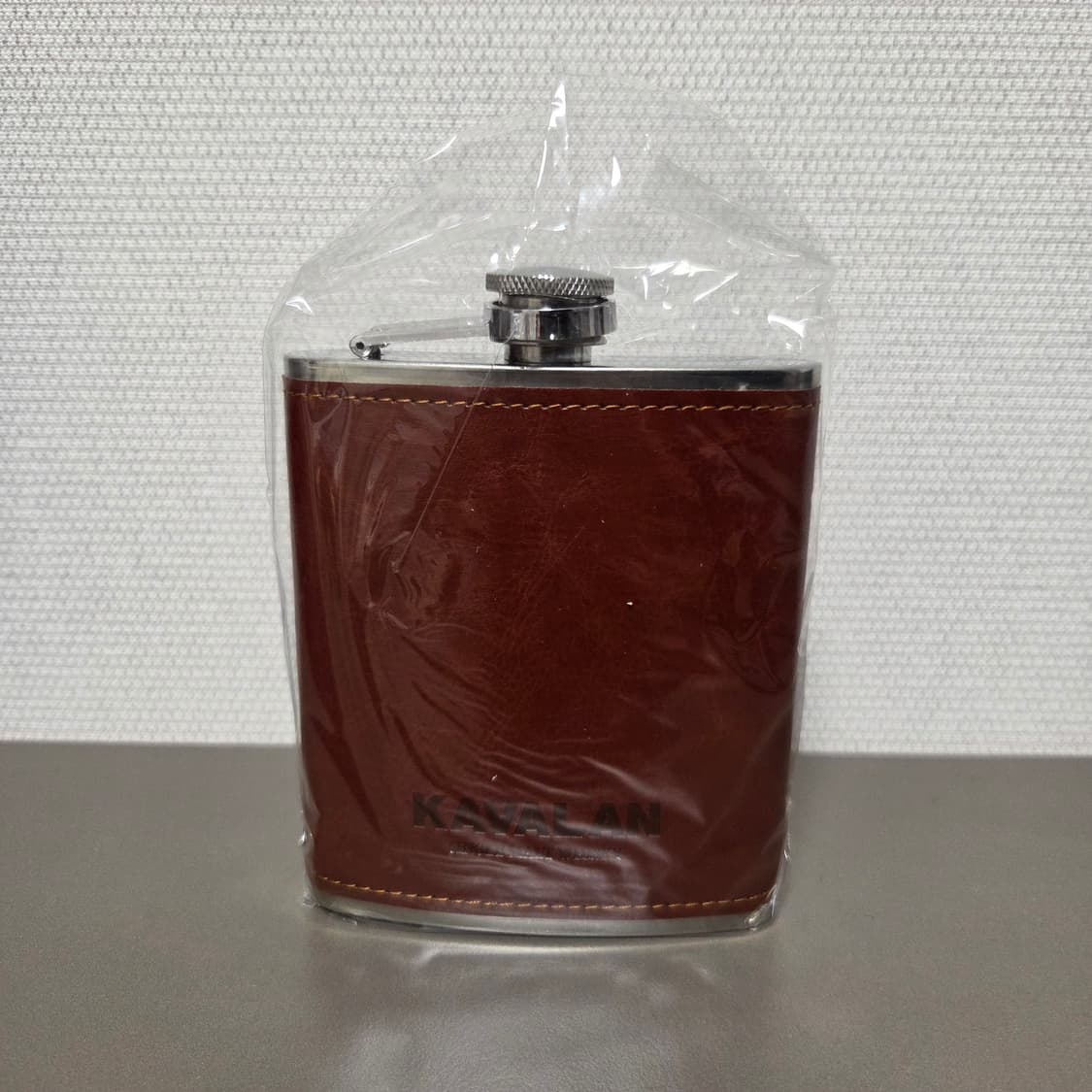 Kavalan 싱글 몰트 위스키 플라스크 상품이미지1