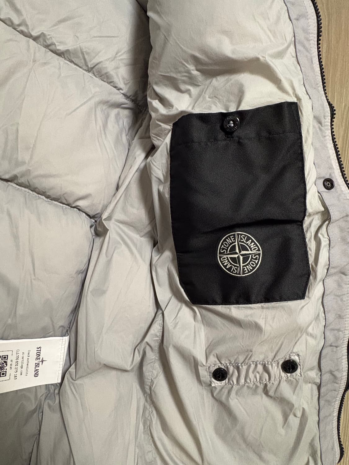 스톤아일랜드 크링클랩스 후드패딩 24FW (M) 상품이미지8
