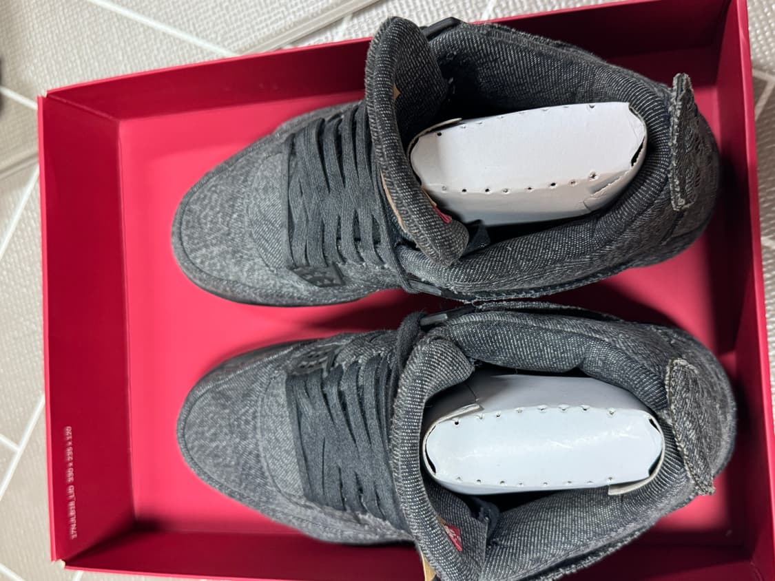 조던4 리바이스 흑청데님 255사이즈 상품이미지2