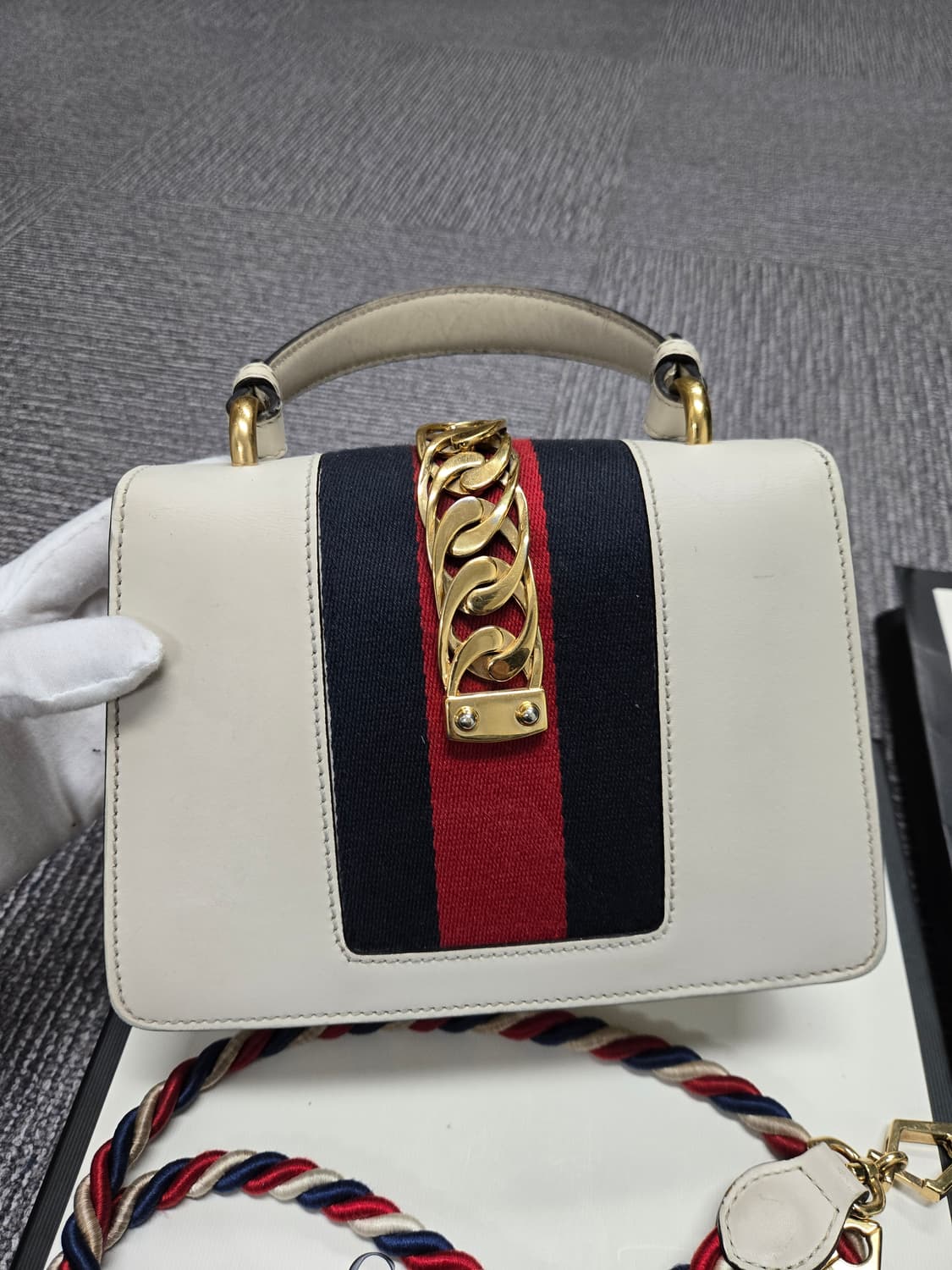 [특가][정품]구찌 실비백 화이트 상품이미지3