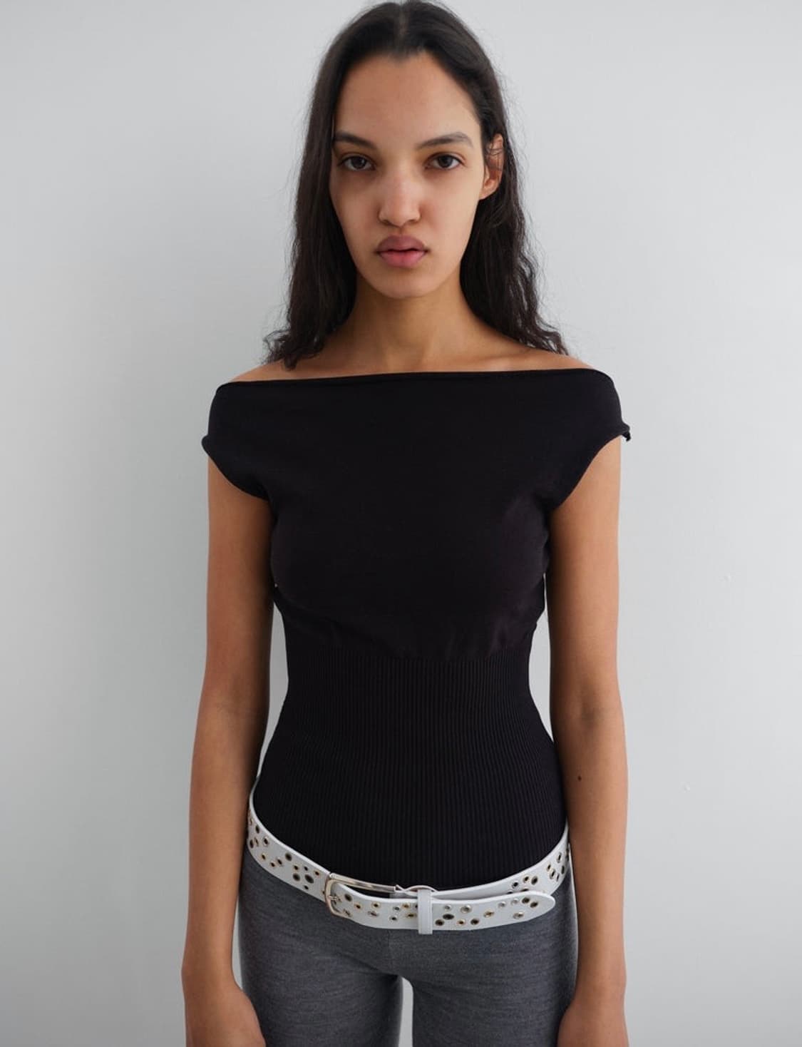 [XS,S,M]기마구아스 Oto 오프숄더 탑/블랙 상품이미지1