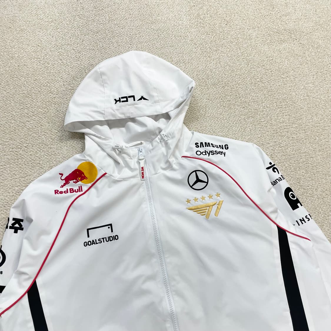 골스튜디오 T1 챔피언 우승 기념 월즈 유니폼 자켓 화이트 상품이미지3