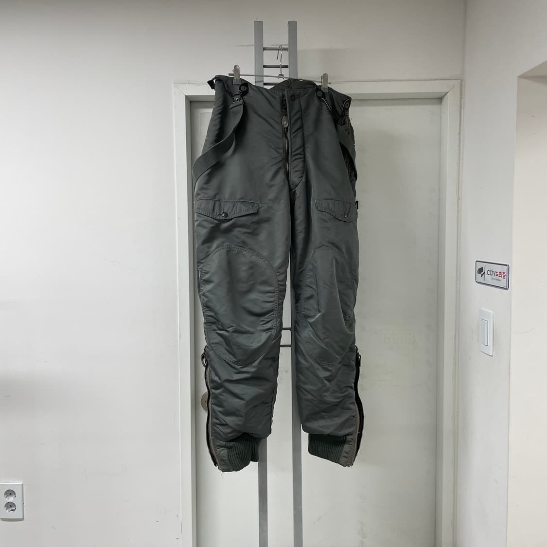 미군 F-1B 밀리터리 항공 팬츠 32 상품이미지1