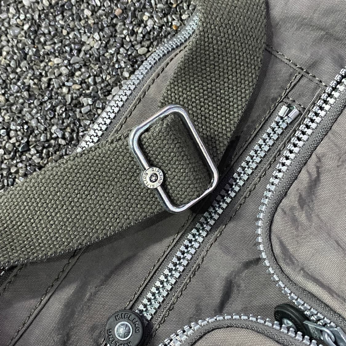 키플링 키링 그레이 크로스백 B4265 상품이미지4