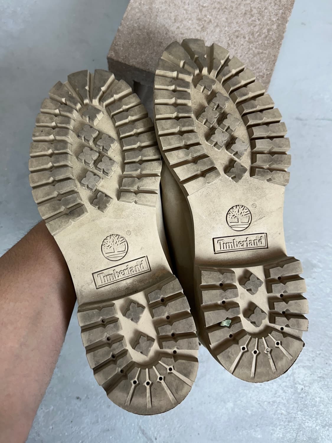 팀버랜드 6인치 누벅 부츠 베이지 상품이미지8