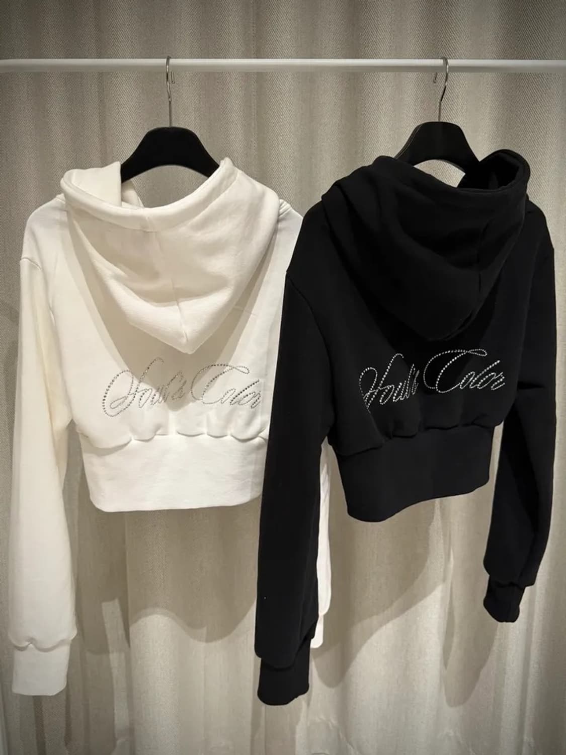 SOULSCOLOR 쥬얼 레터링 크롭 후드집업 상품이미지6