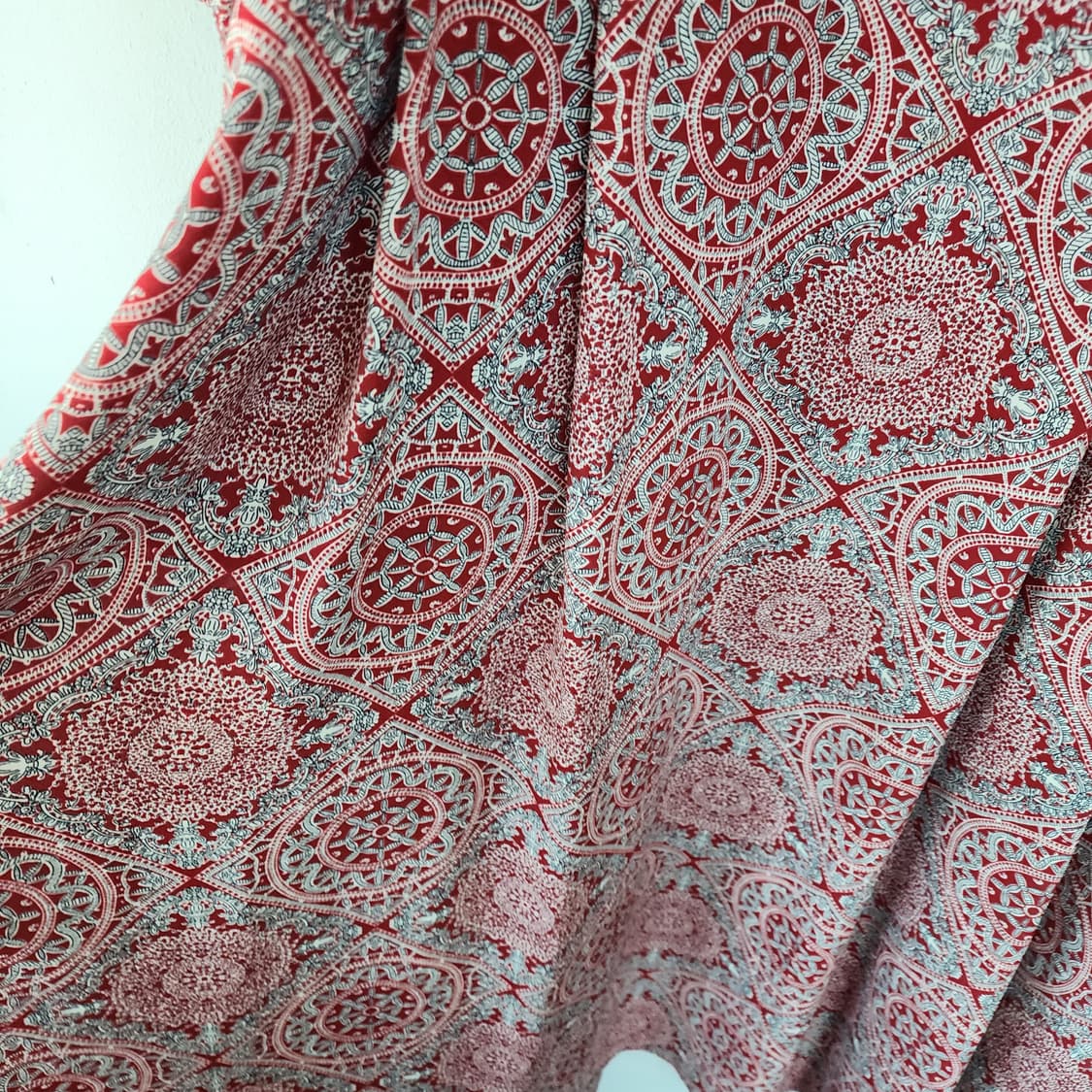 에트디자인 레드 패턴 롱 원피스 상품이미지4