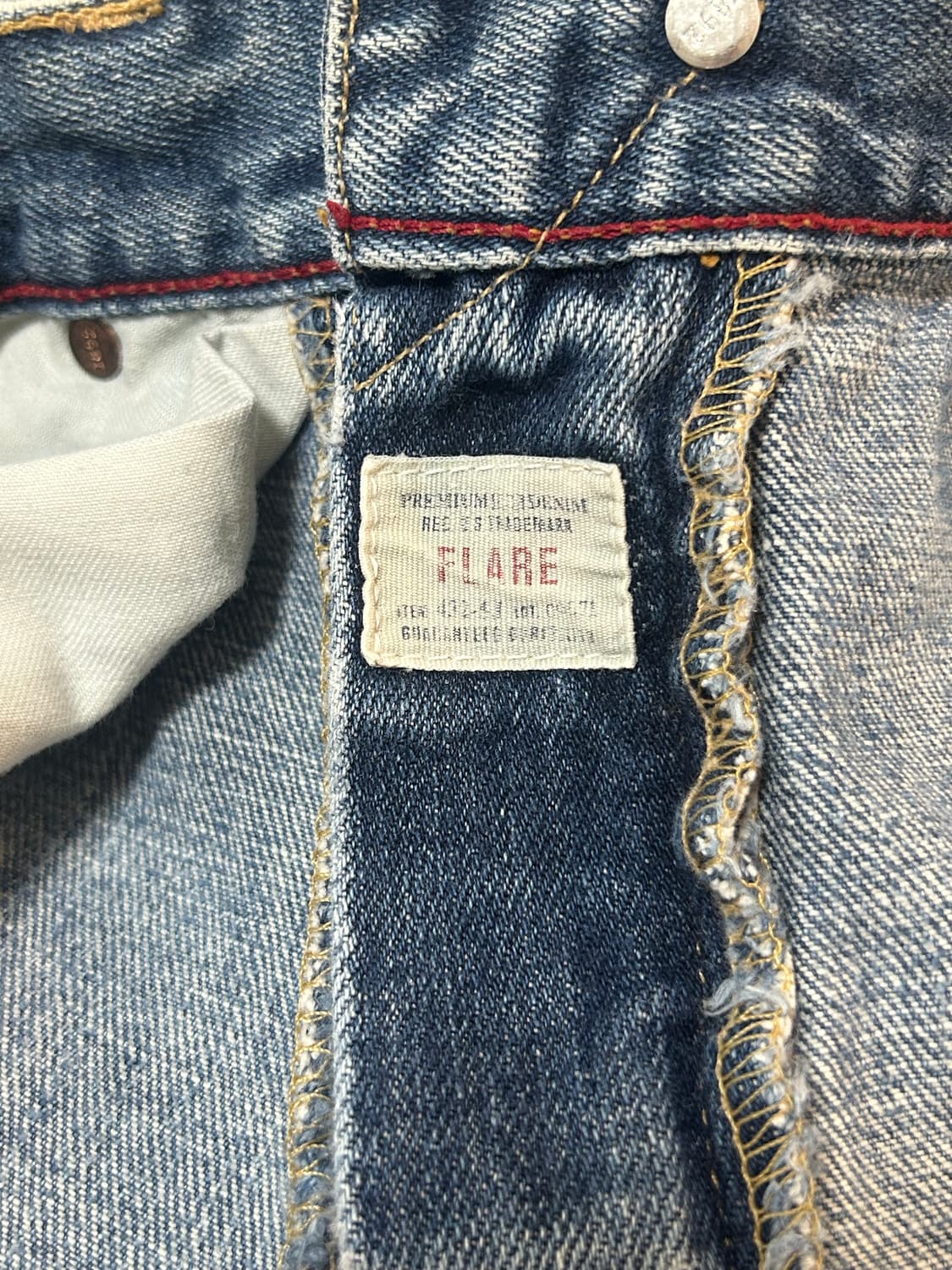Abercrombie & Fitch 1892 Flare Denim 상품이미지5