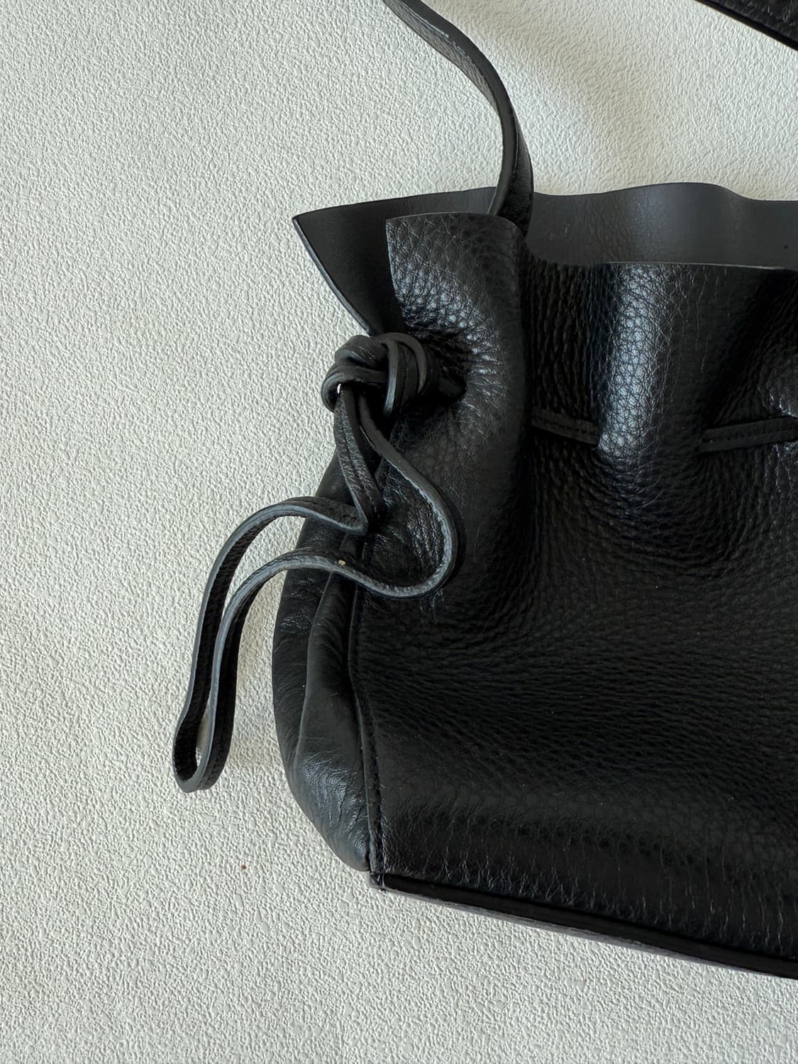 아보네(ABONNE) 레더 크로스백 상품이미지3