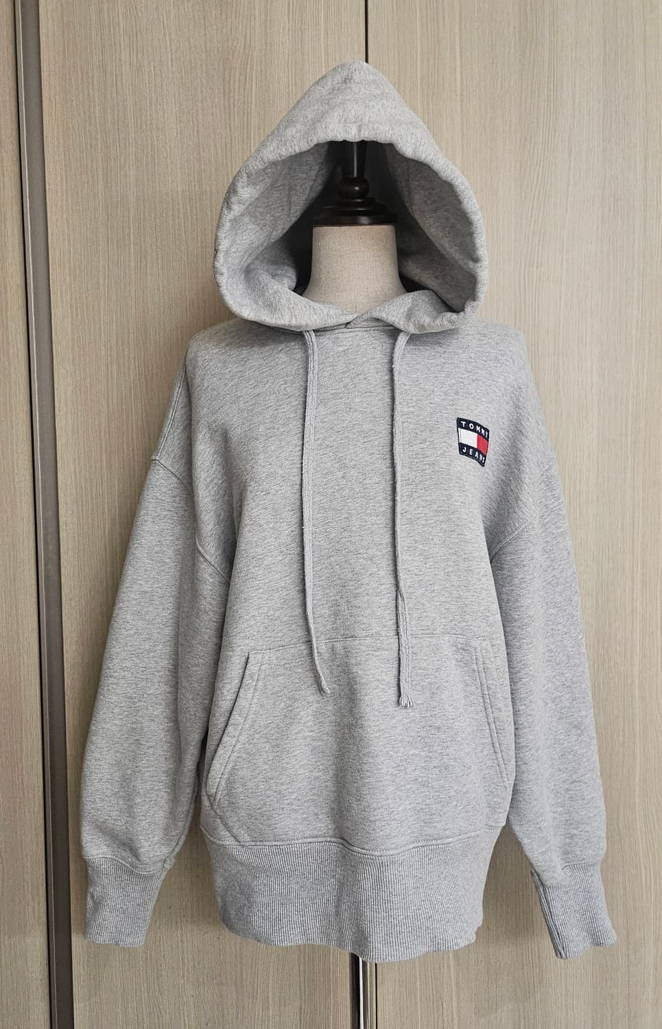 (시드니현지구입)타미진스 로고패치 기모후디 S (헤더그레이) 상품이미지2