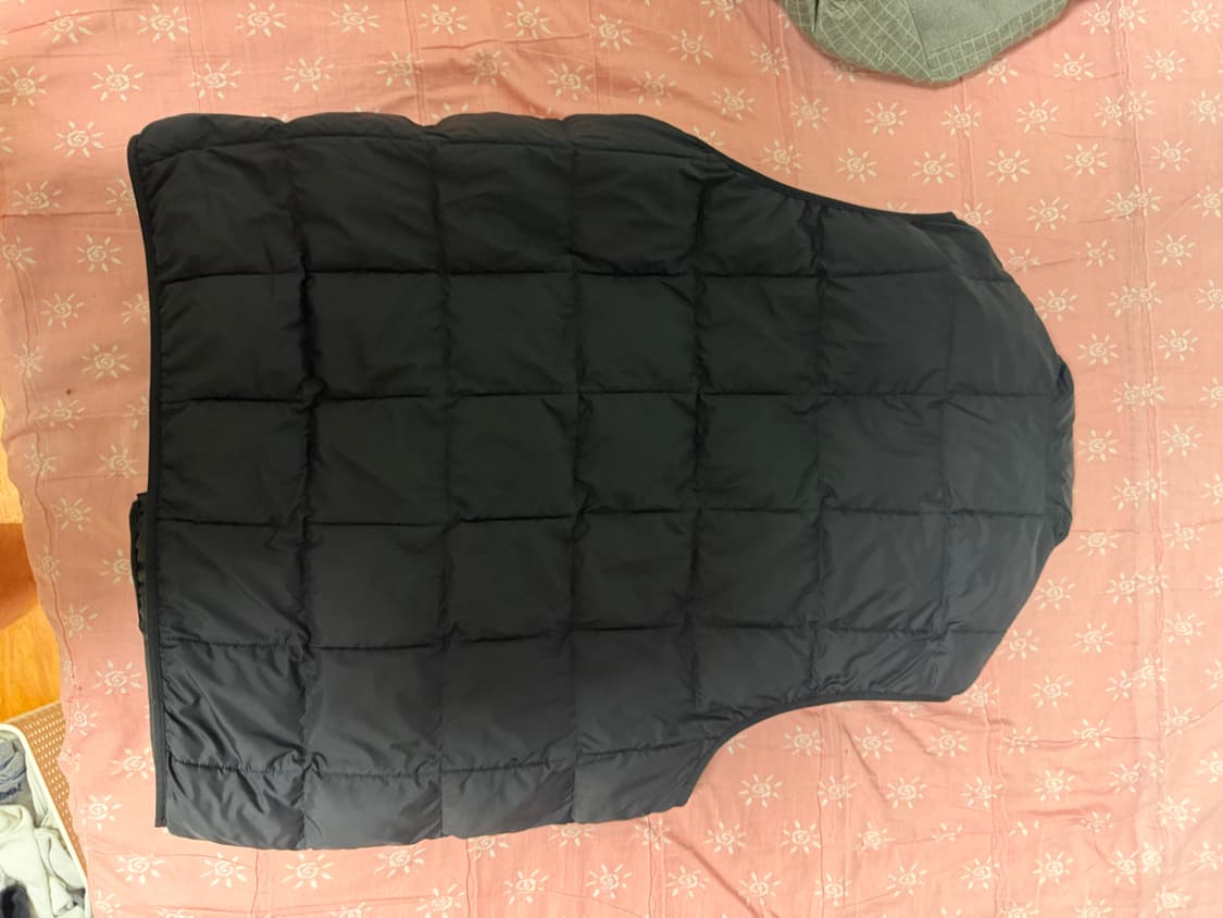 유니클로 퍼프테크 베스트 블랙 L사이즈 새상품급 판매 상품이미지8