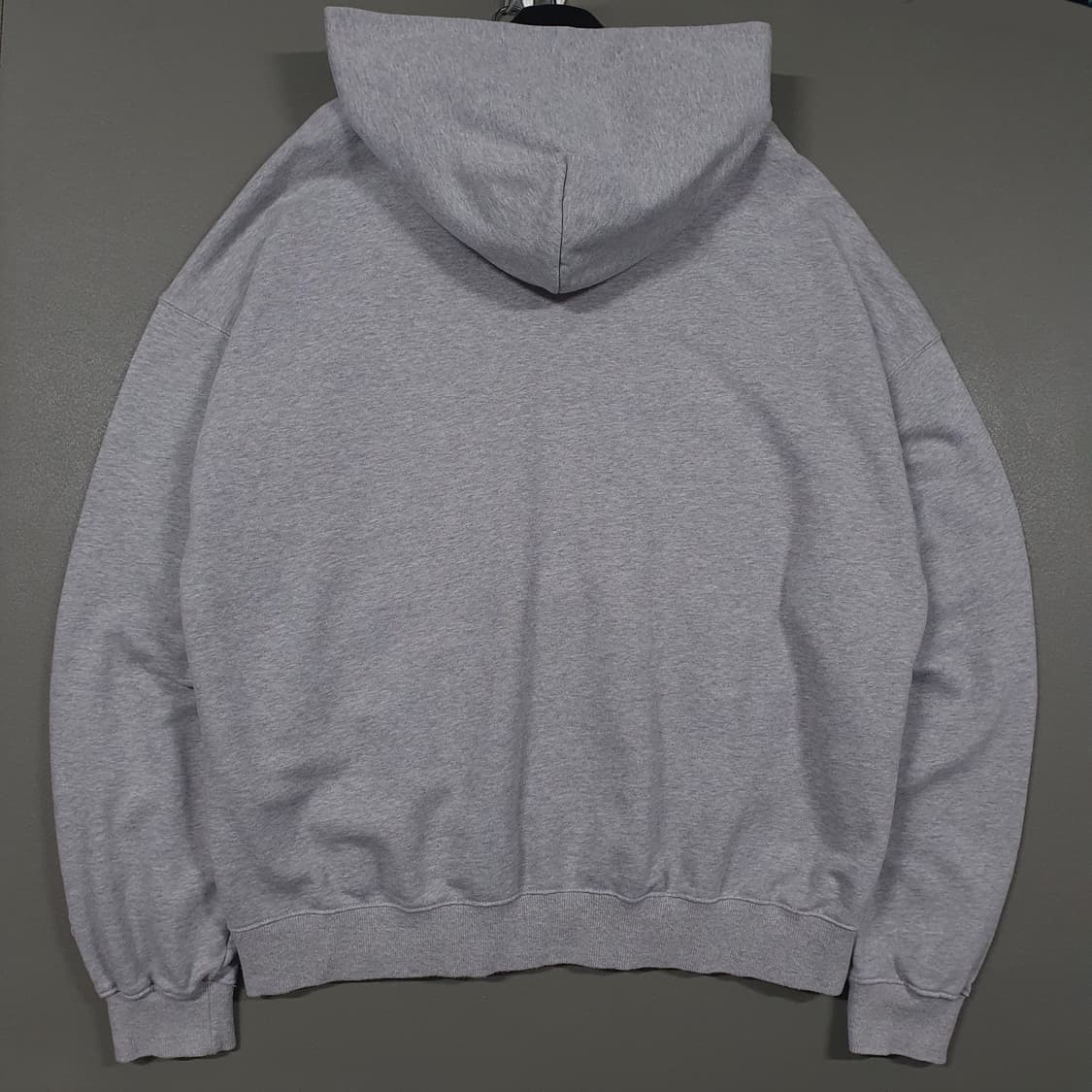 실측 2XL 베루툼 신형 24FW 세리프 로고 후디 오버핏 후드티 그레이 상품이미지10