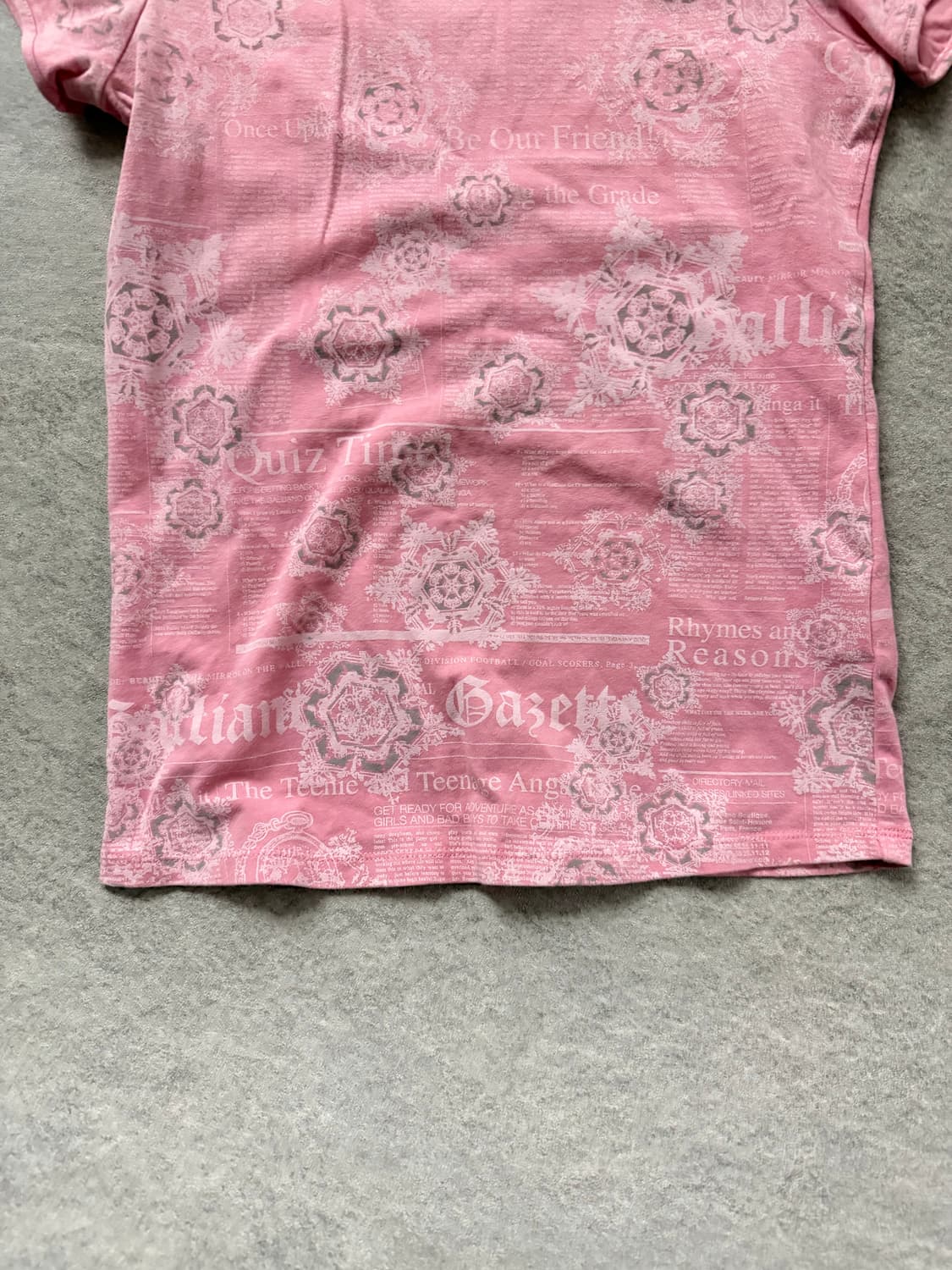 존 갈리아노 뉴스페이퍼 반팔 티셔츠 상품이미지4