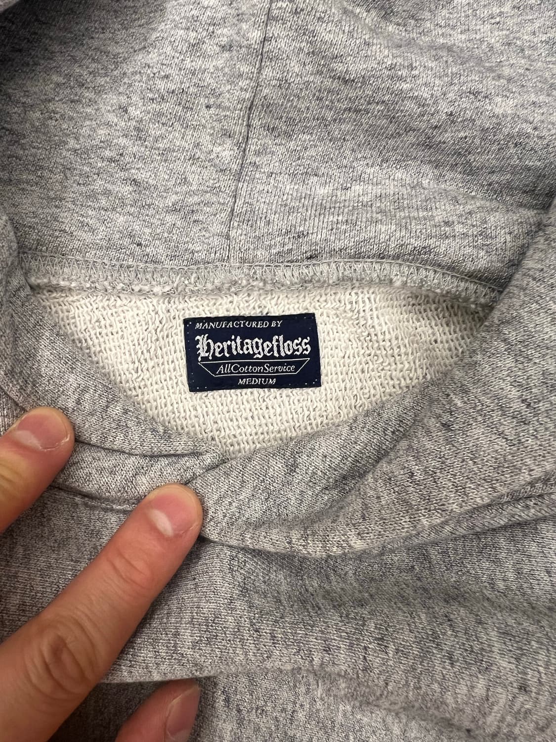 헤리티지플로스 후드티 그레이 M사이즈 판매합니다. 상품이미지3