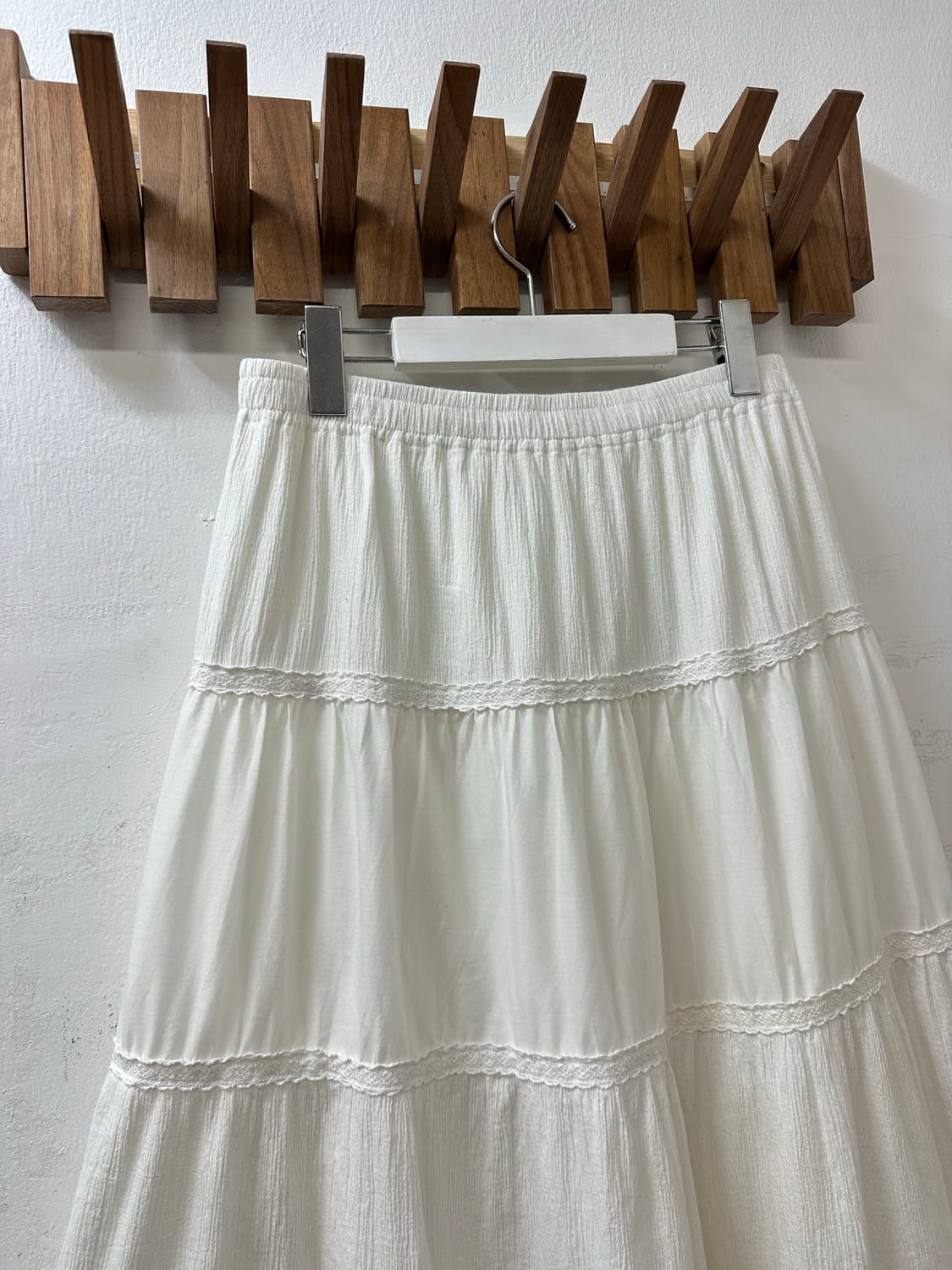 일본빈티지 코튼100% 화이트 레이스 디테일 티어드 밴딩 롱 스커트 상품이미지3