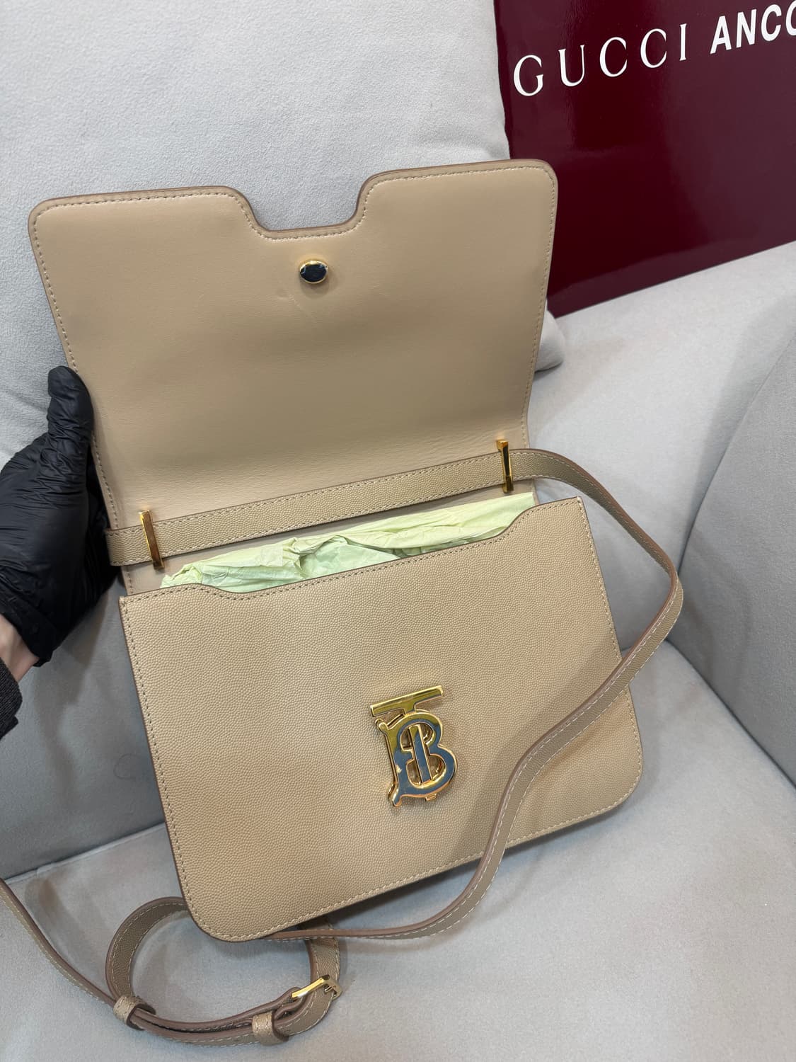 버버리 TB 모노그램 숄더 크로스백  상품이미지6