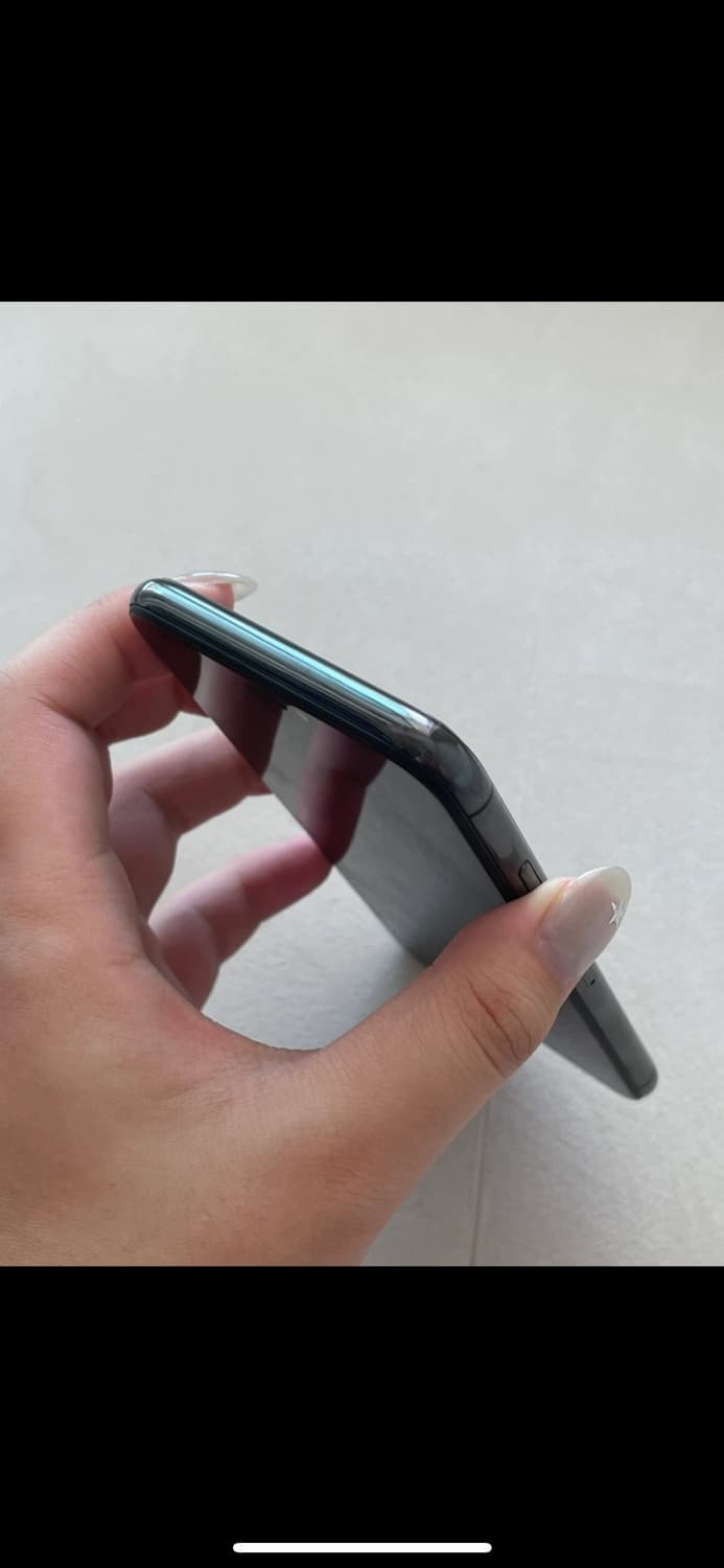 아이폰x 256gb 블랙 배터리 100 상태 매우 좋음 + 액정필름 새거 상품이미지3