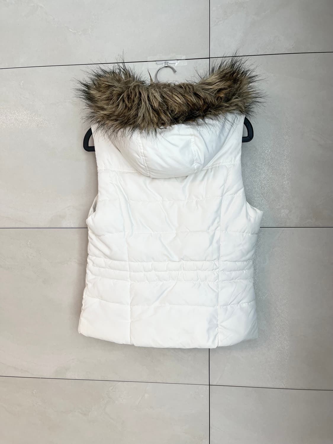[유일매물] 아베크롬비 앤 피치 울프죠 화이트 패딩 조끼 [S]  상품이미지5
