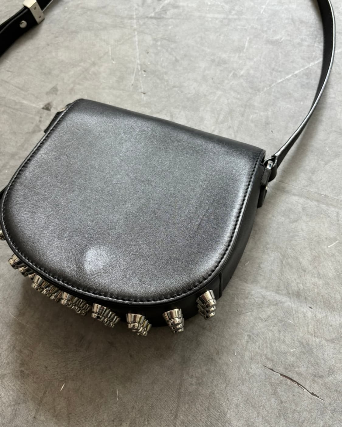Alexander Wang 알렉산더왕 블랙 리아 스터드 크로스백 상품이미지2