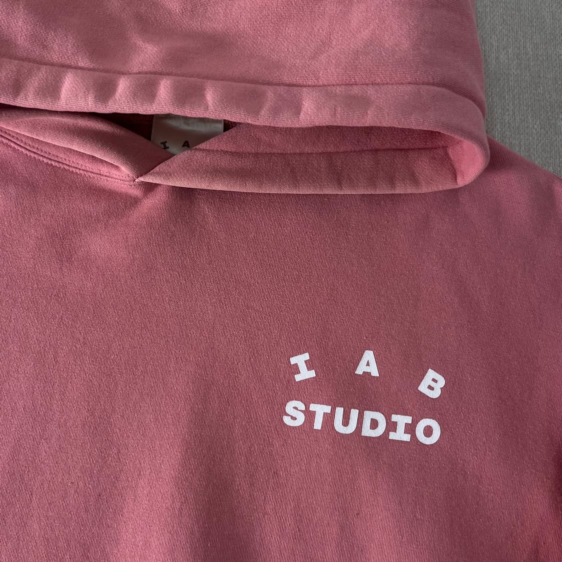 105 아이앱 스튜디오 핑크 후드티  상품이미지3