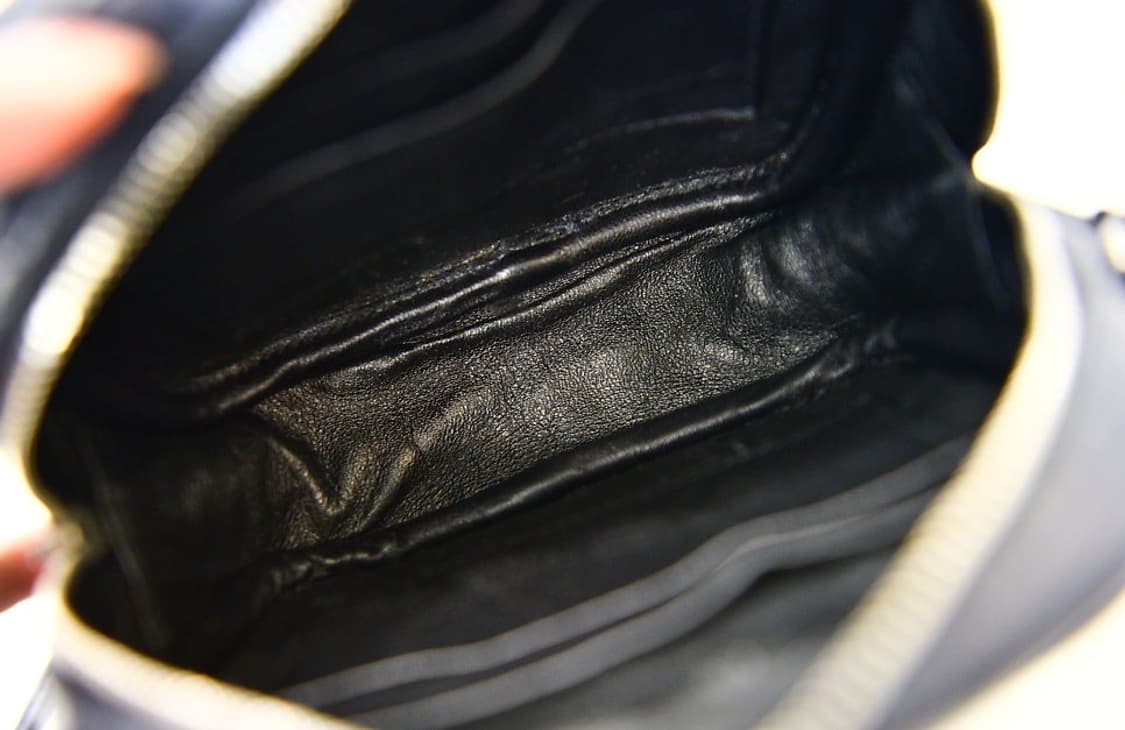 생로랑 크로커다일 블로거 크로스백(정품) 상품이미지10