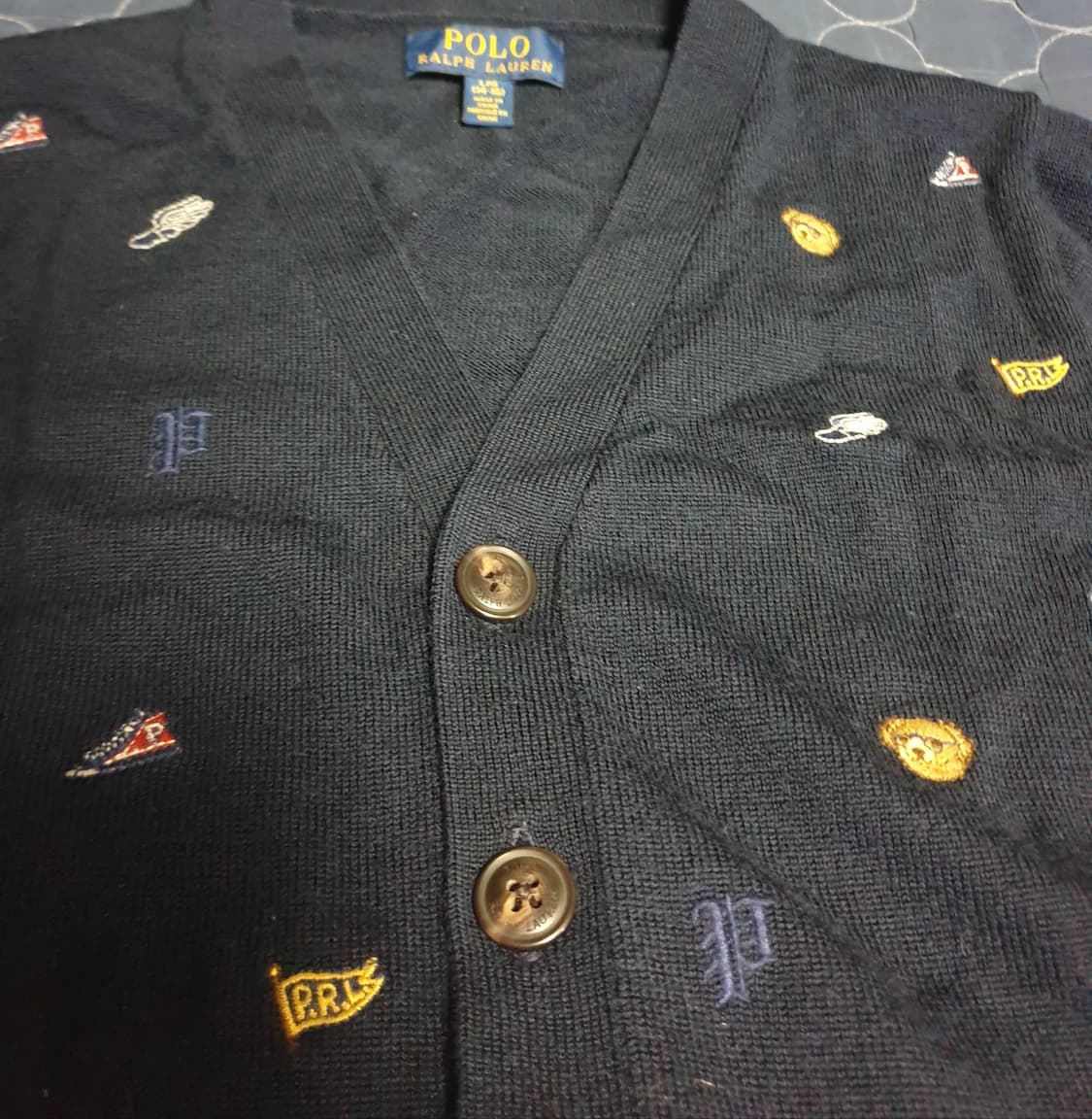 폴로랄프로렌 키즈&딱붙핏 브이넥 울100% 포켓 가디건 네이비 (XS) 상품이미지2