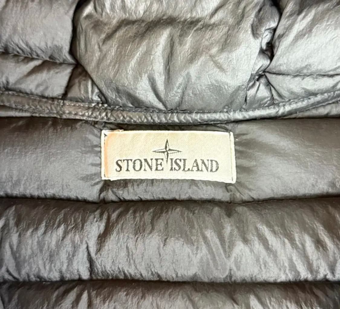 [정품] 스톤아일랜드 블랙 룸우븐 경량 패딩L 상품이미지3