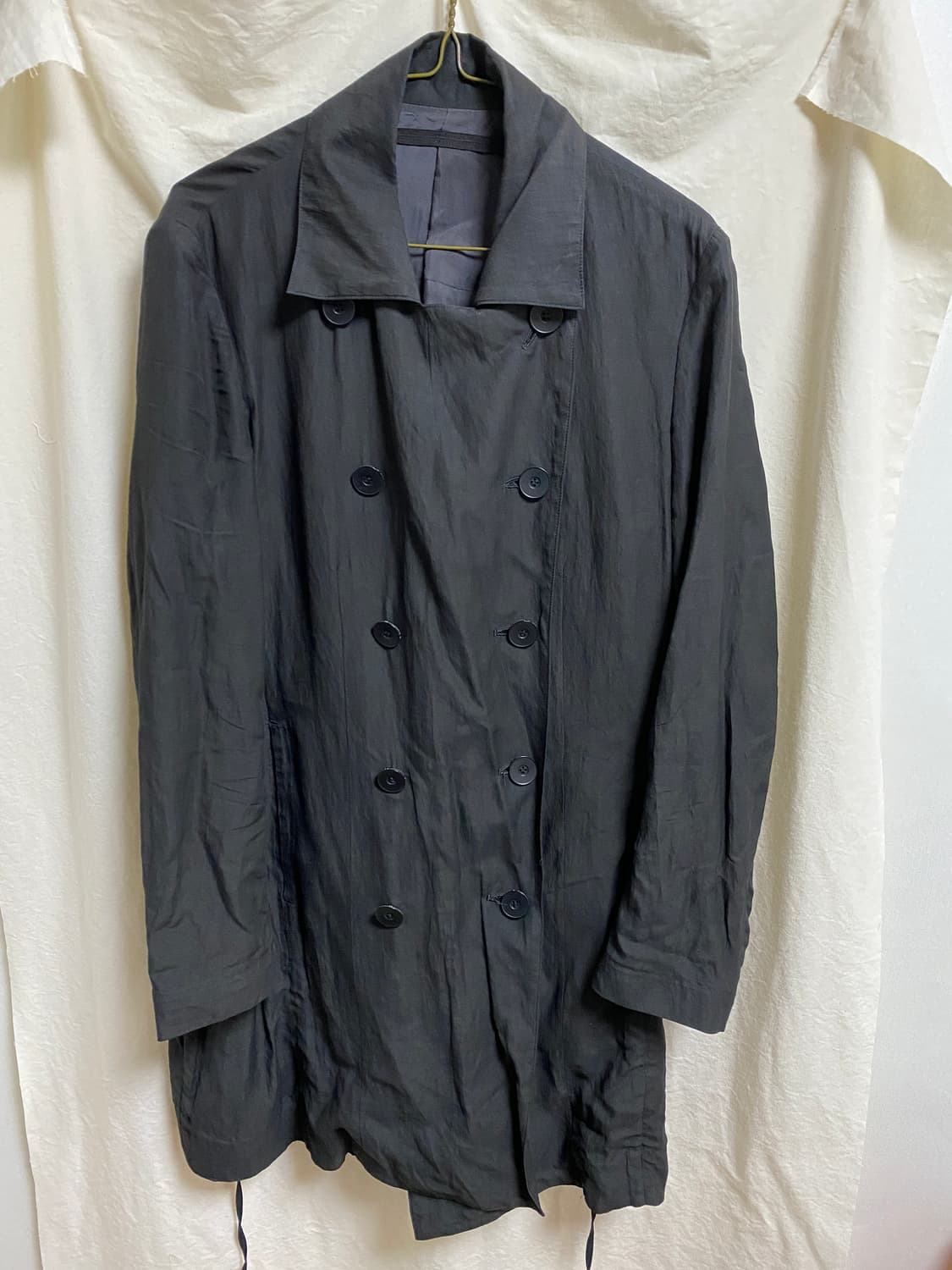 율리우스 드레이프 트렌치 코트 상품이미지1