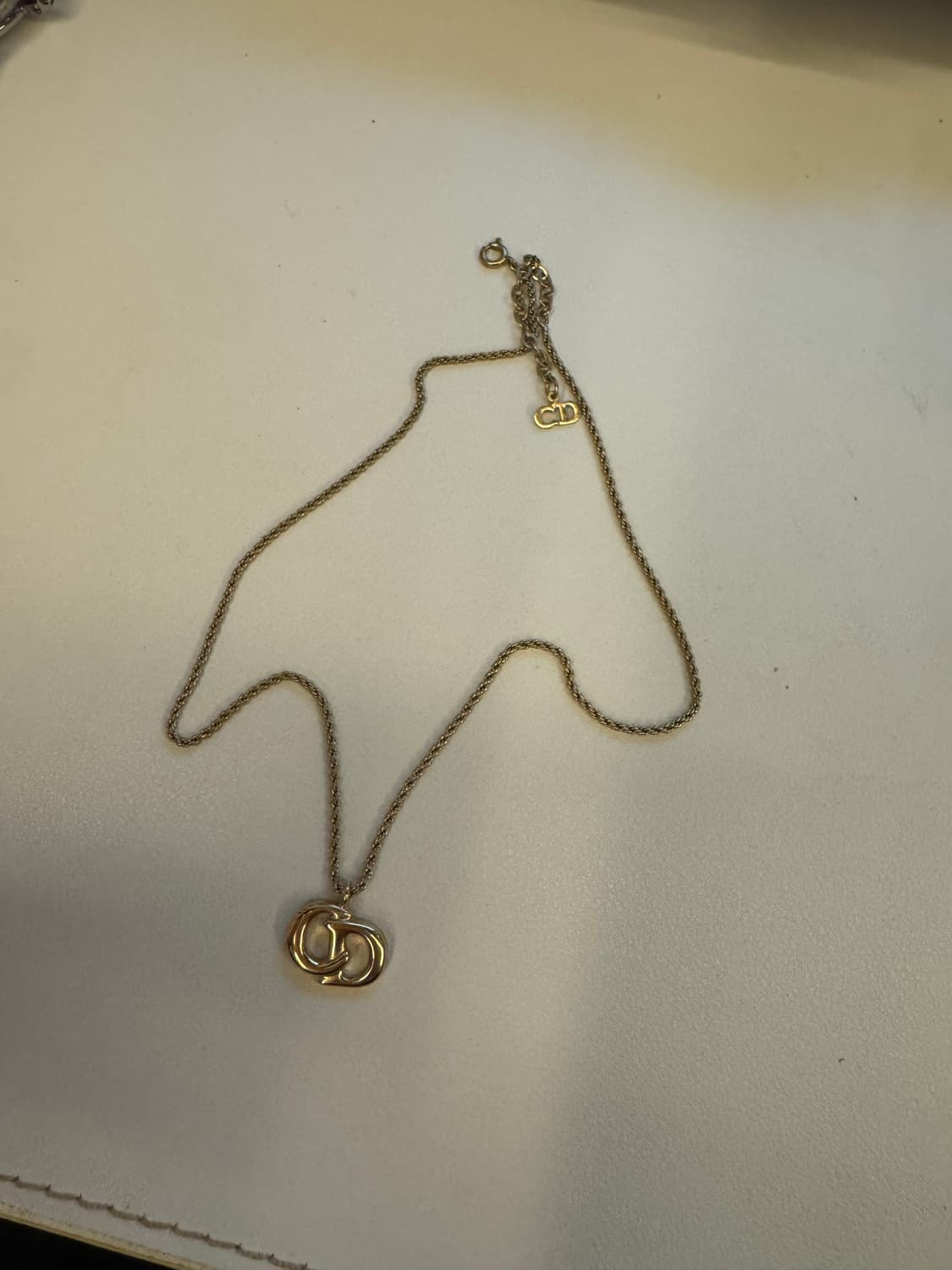 디올 금장 CD 예리 목걸이 정품  상품이미지2