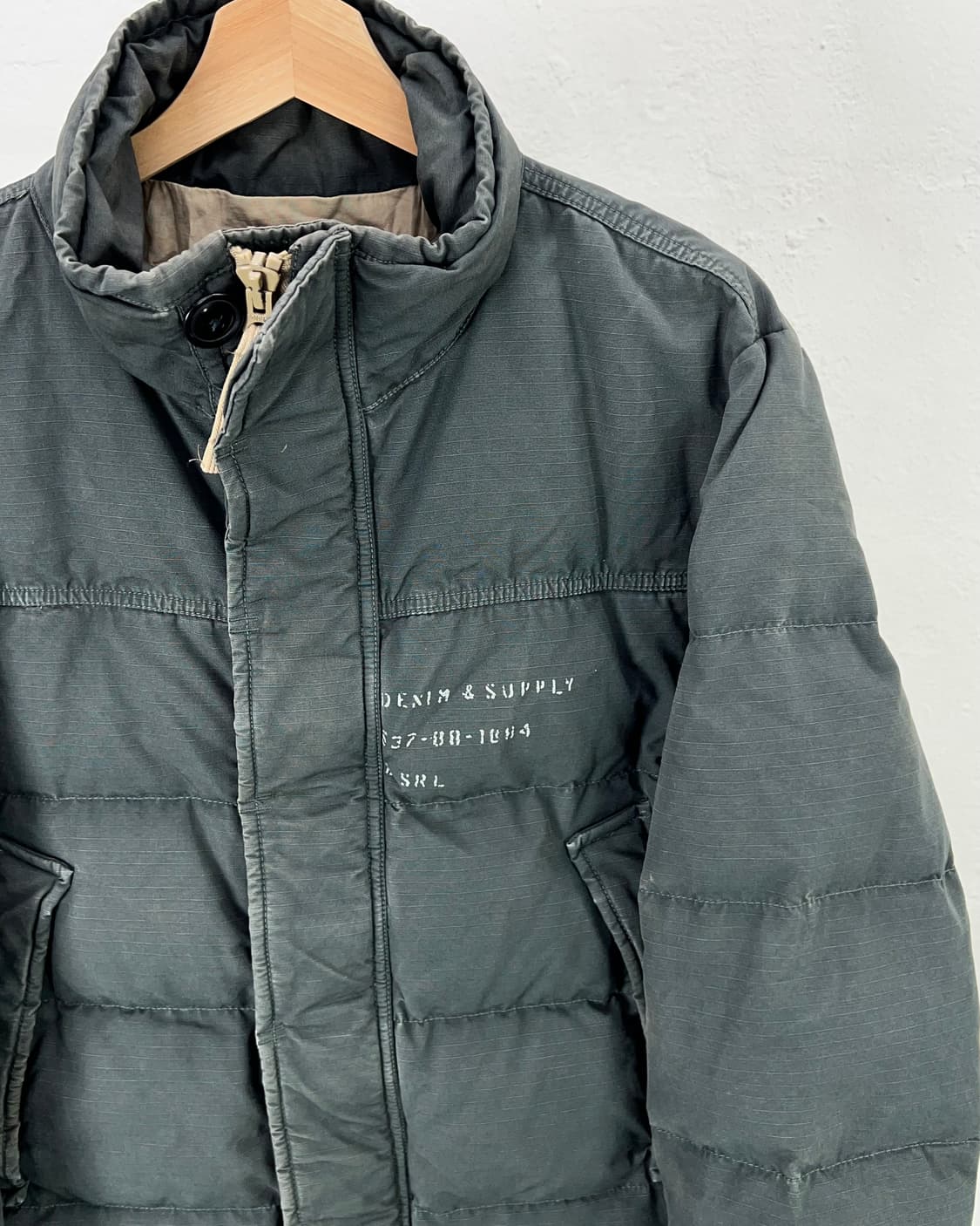 데님 앤 서플라이 립스탑 덕 다운 밀리터리 푸퍼 구스 패딩 상품이미지3