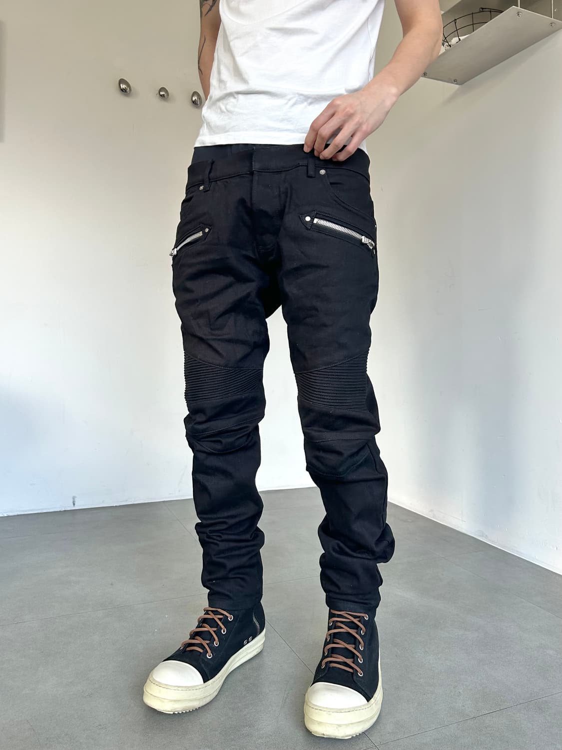 발망 아카이브 지퍼 바이커 블랙진 상품이미지1