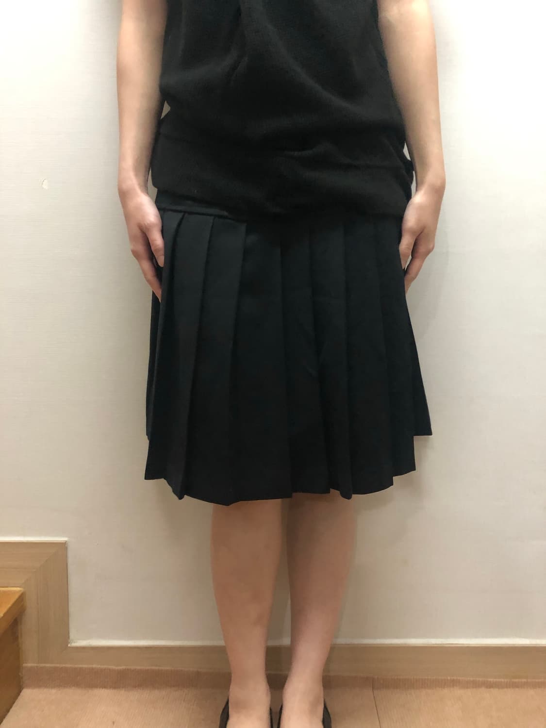 빈티지 블랙 플리츠 미디 스커트 상품이미지1