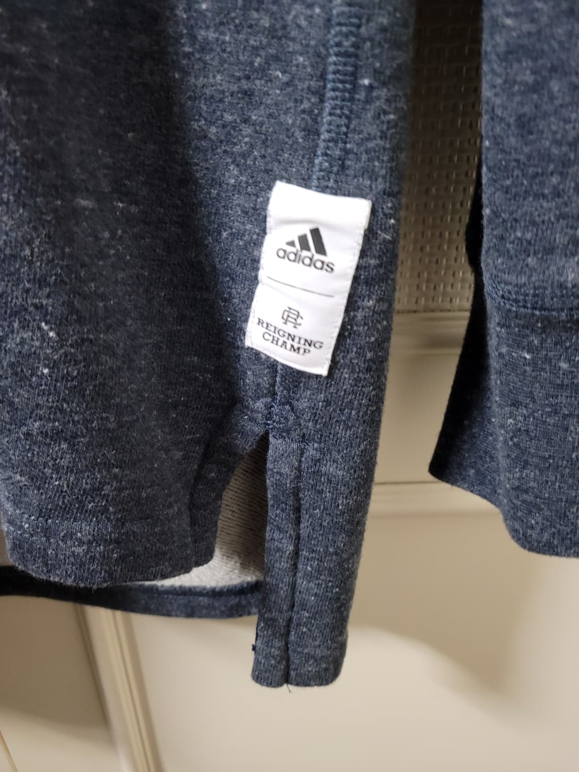ADIDAS X REIGNING CHAMP 레이닝챔프 경량 맨투맨 상품이미지5