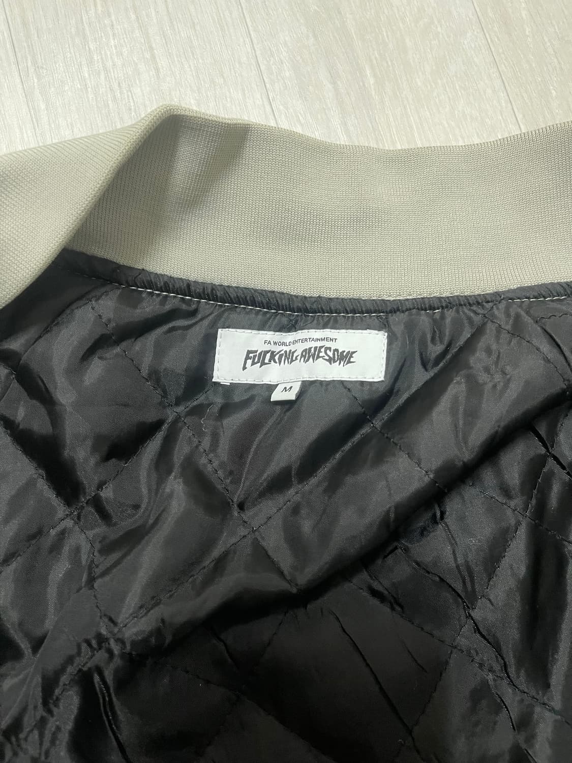 퍼킹어썸 엔젤 자켓 m사이즈  상품이미지3