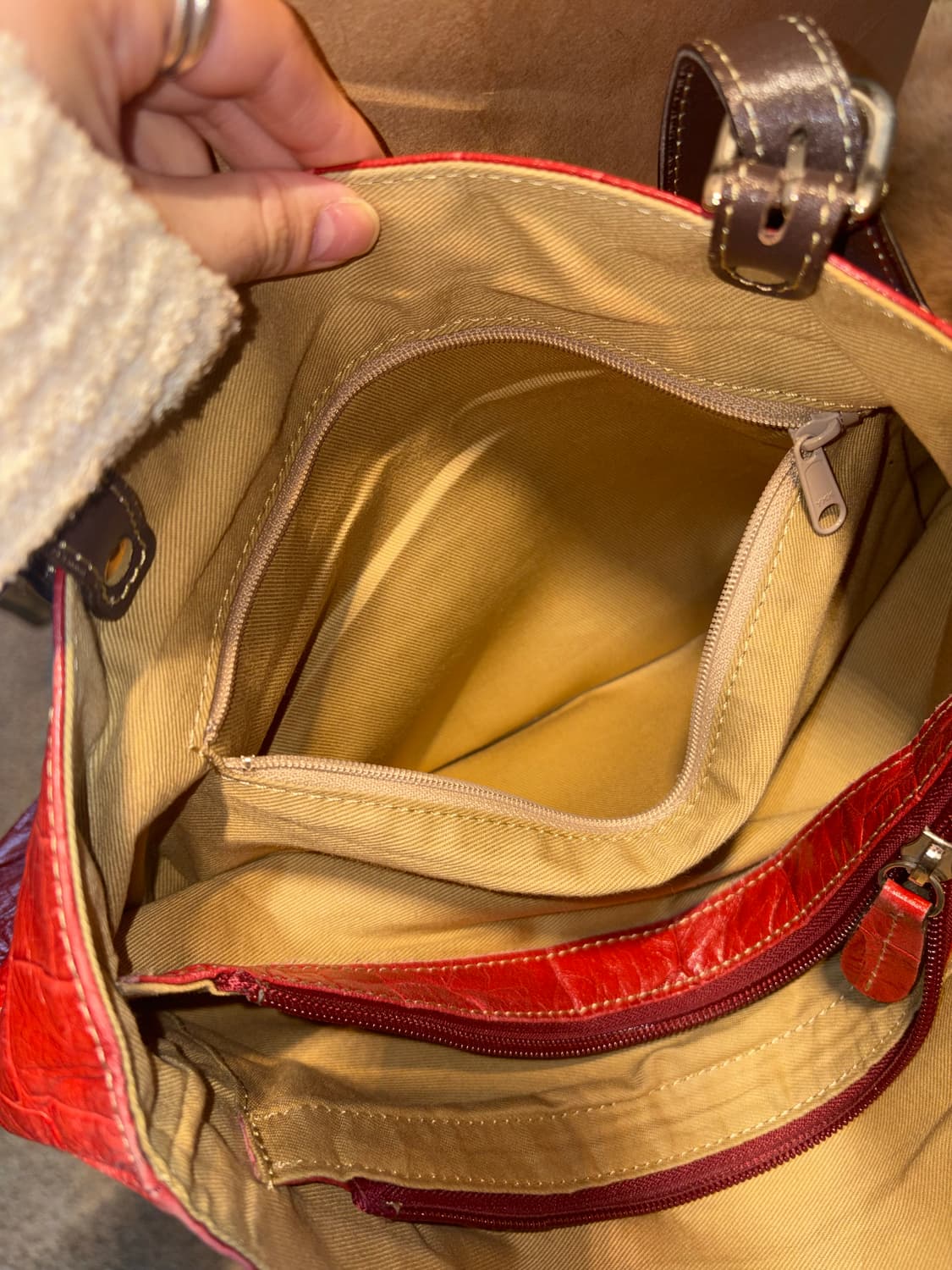 Crimson croc bag 상품이미지7