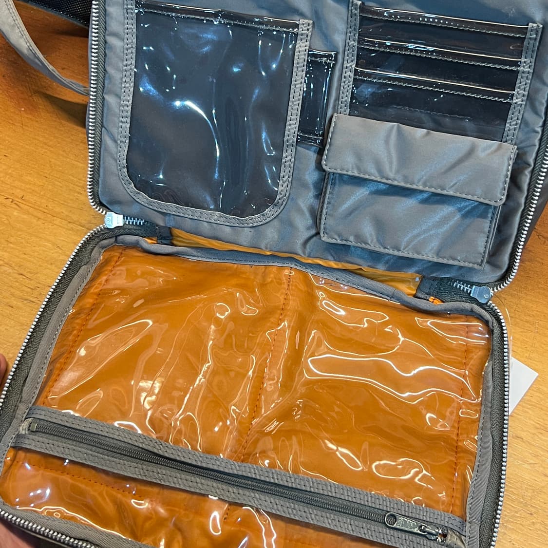 PORTER 요시다포터 탱커 숄더백 그레이 L 상품이미지4