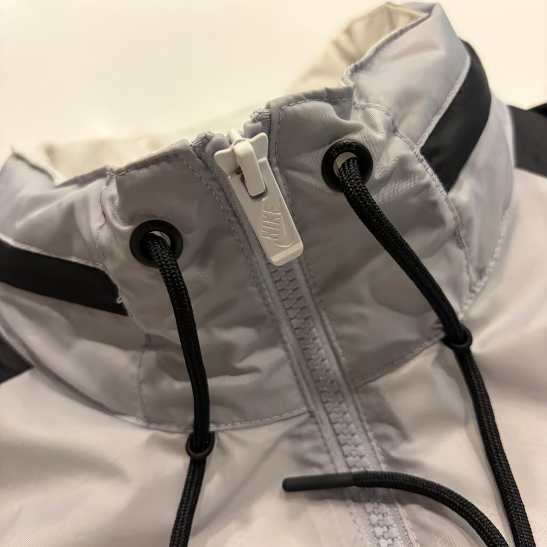 [2XL] 나이키 윈드러너 바람막이 자켓 블랙/화이트/그레이 D904 상품이미지4