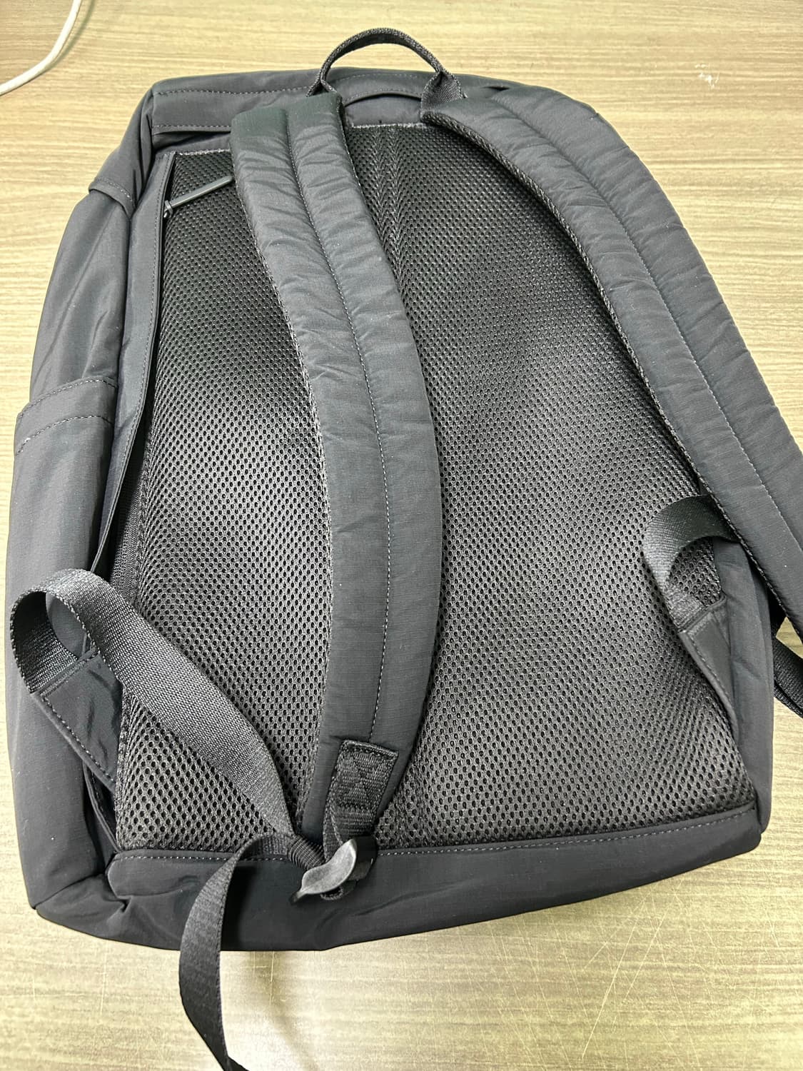 유니클로 멀티 포켓 백팩 상품이미지2