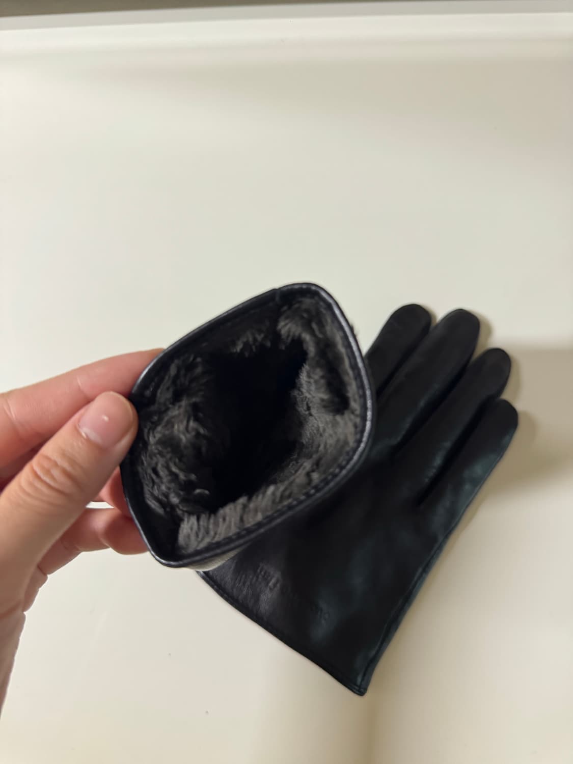 오버듀플레어 램스킨 가죽 장갑 블랙 상품이미지2