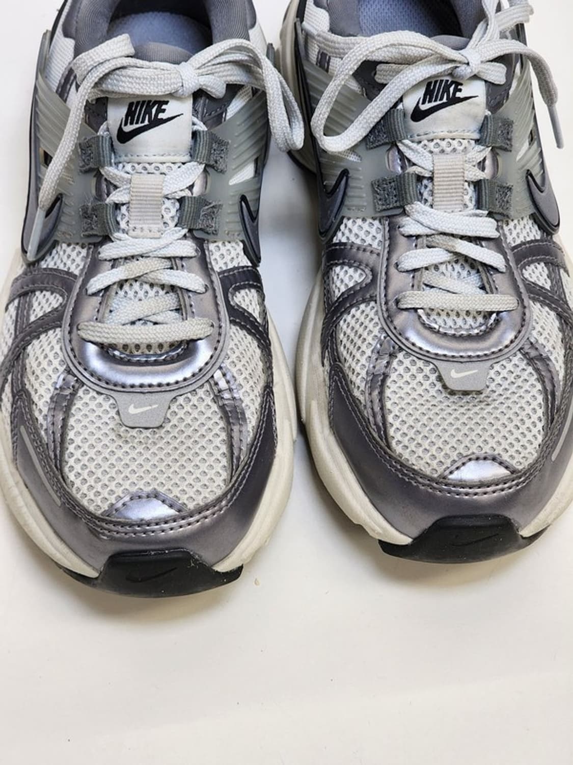 NIKE V2K 런 퓨어플래티넘 울프 그레이 230 상품이미지5