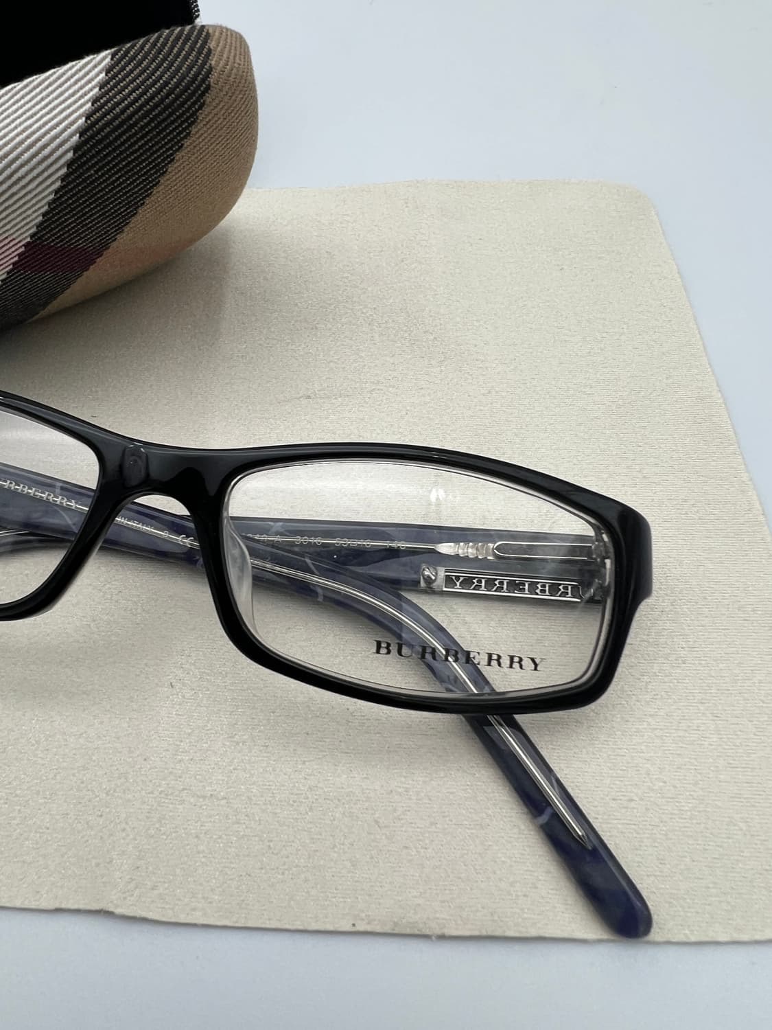 버버리 BURBERRY 스퀘어 뿔테 안경 B-2040-A 상품이미지2