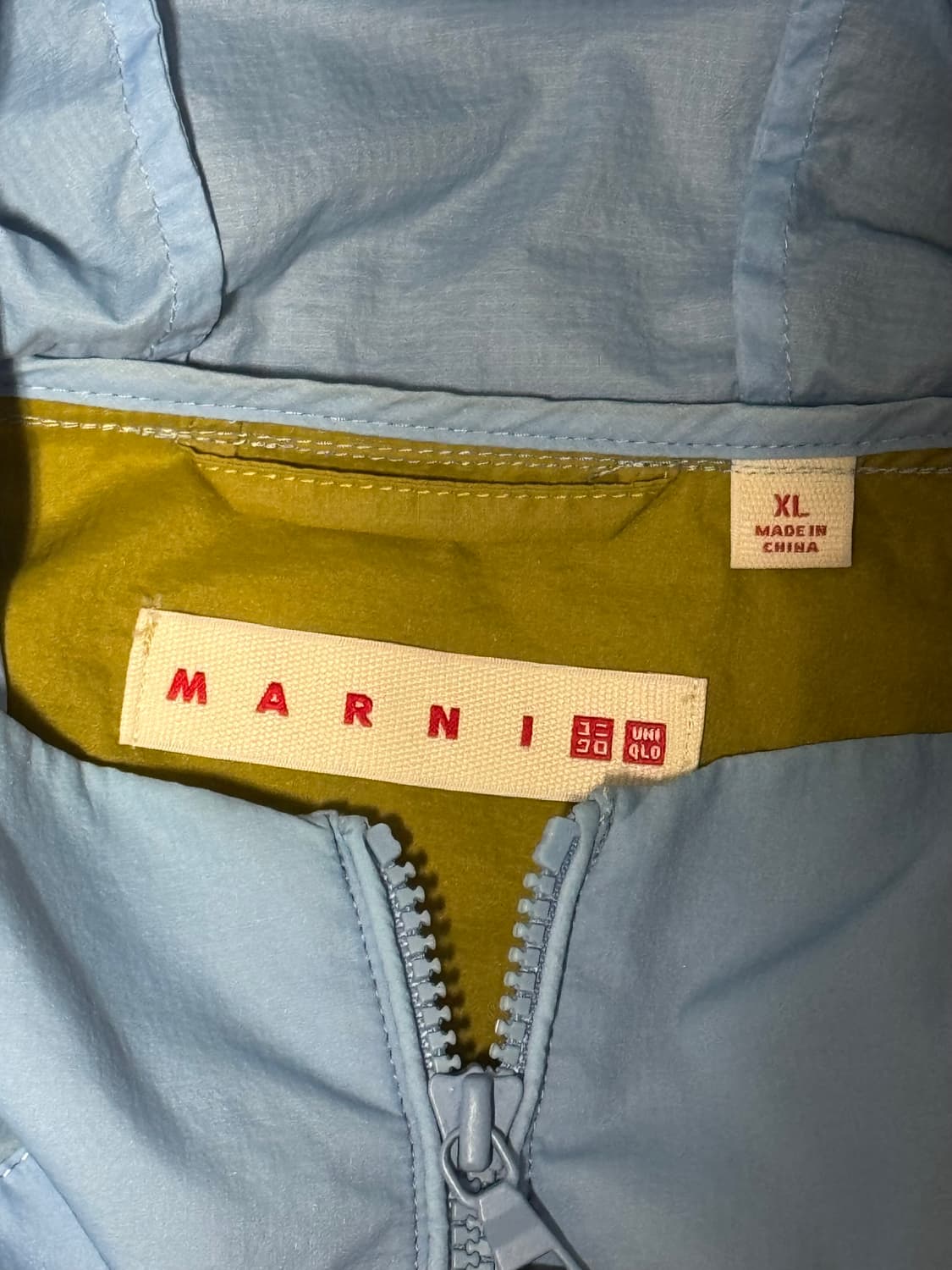 유니클로x마르니 바람막이 상품이미지4